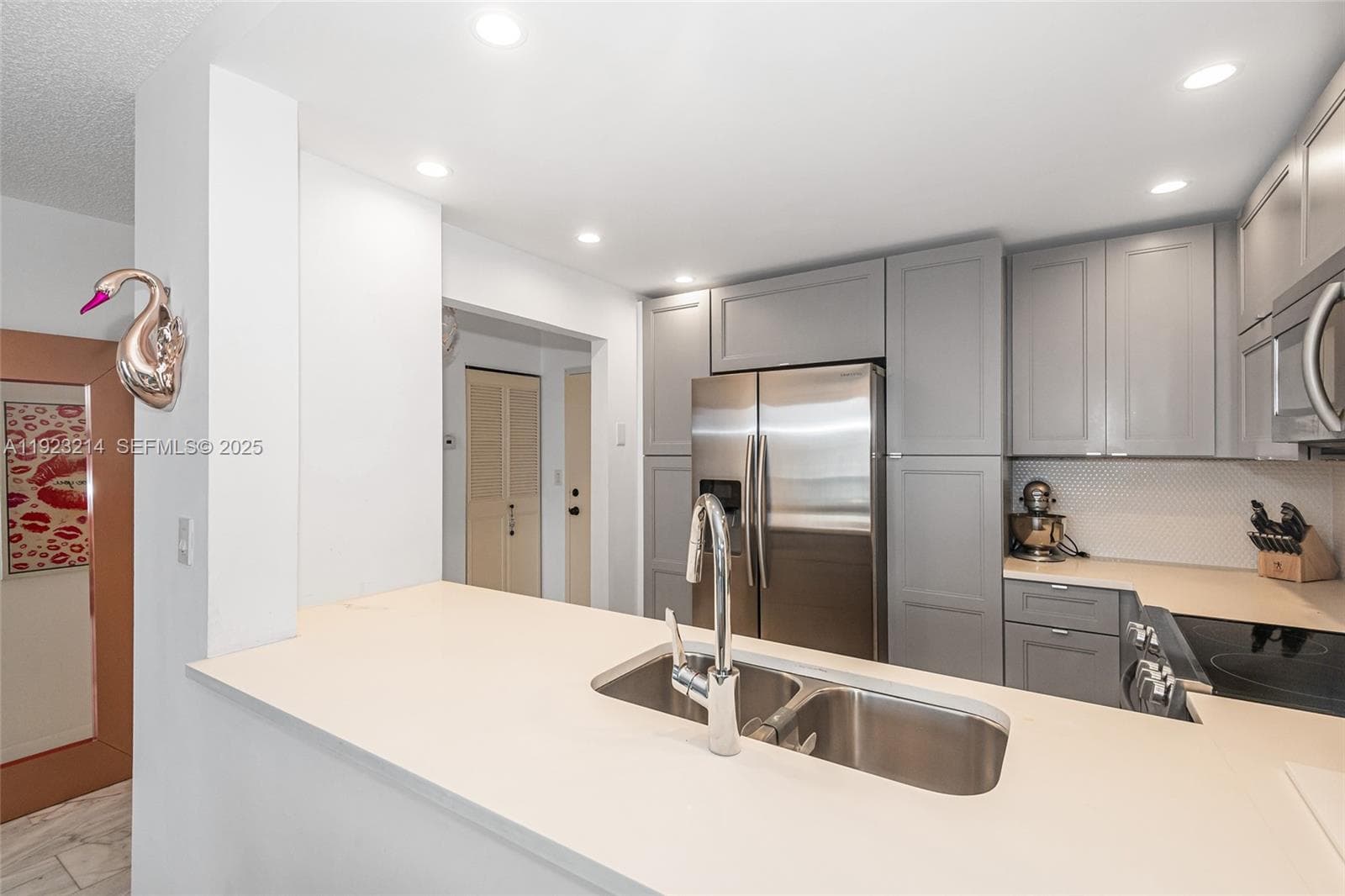 MEADOWBROOK CONDO · #705 in Hallandale Beach - Photo 5