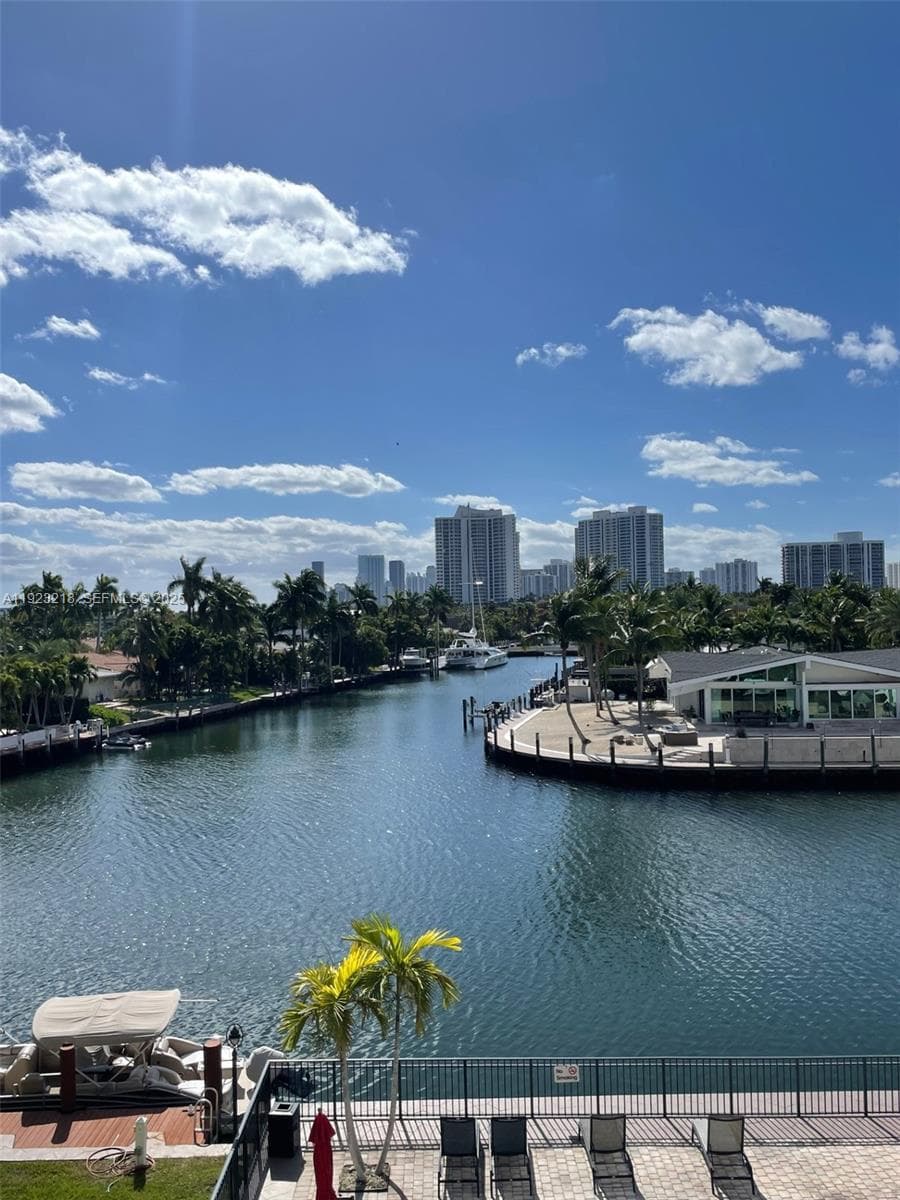 YACHT CLUB CONDO (THE) · #407 in Hallandale Beach - Photo 1