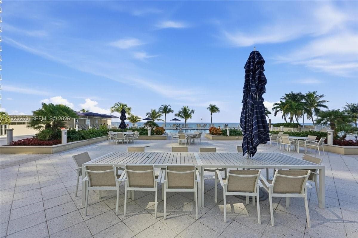 Plaza East Condo · #10L in Fort Lauderdale - Photo 18