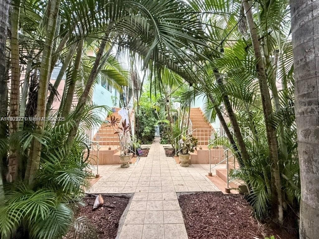Park Square · #Townhouse in Miami Beach - Photo 18