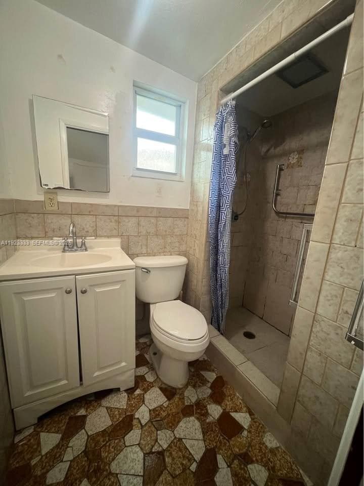 BRENDALE HEIGHTS · #C in Fort Lauderdale - Photo 3