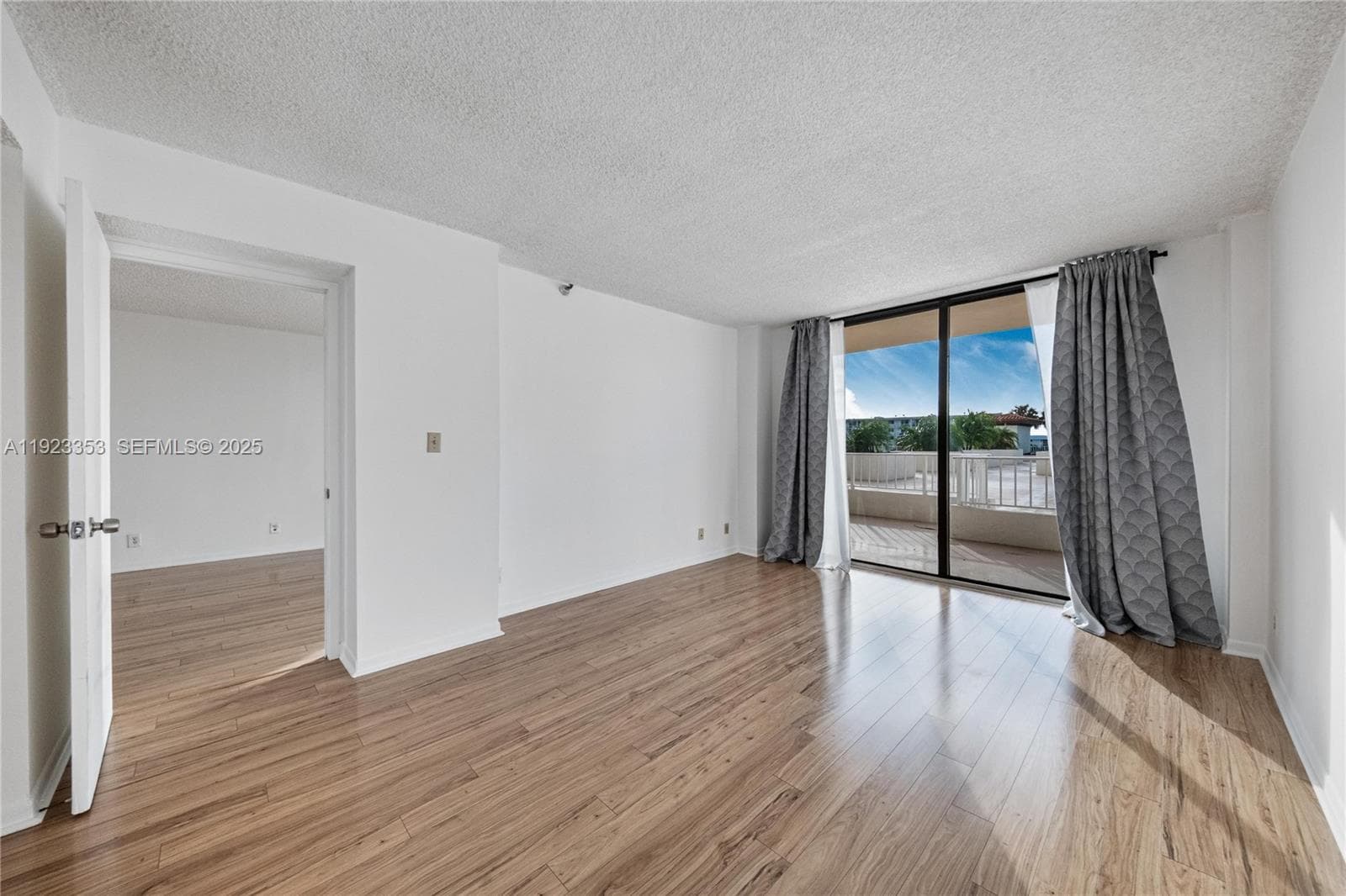 WINSTON TOWERS 700 CONDO · #307 in Sunny Isles Beach - Photo 9