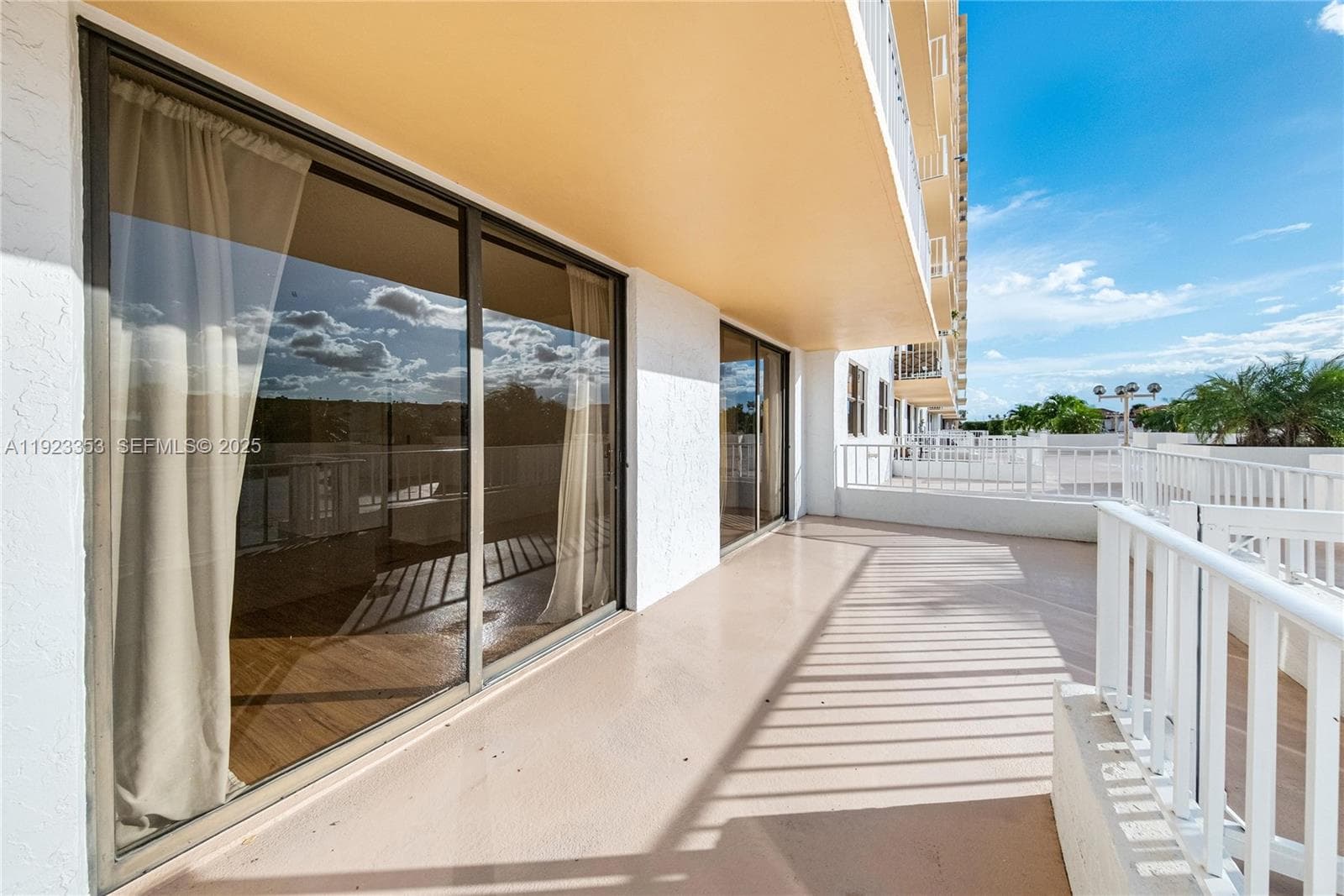 WINSTON TOWERS 700 CONDO · #307 in Sunny Isles Beach - Photo 18