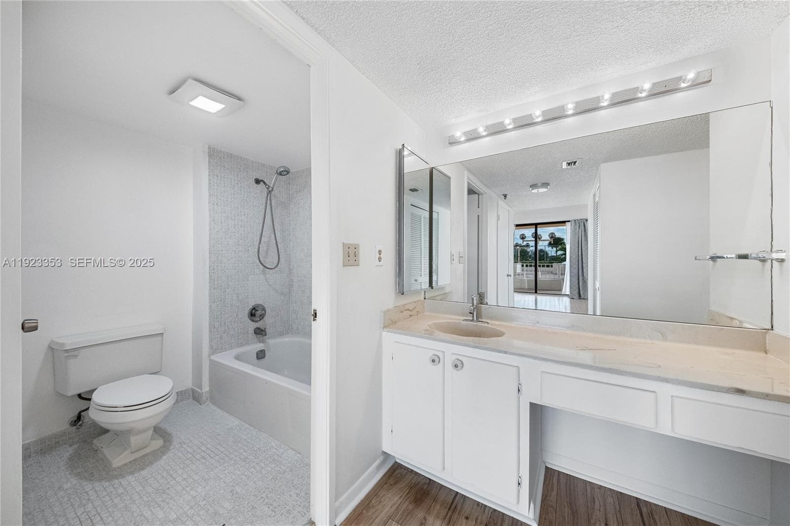 WINSTON TOWERS 700 CONDO · #307 in Sunny Isles Beach - Photo 11