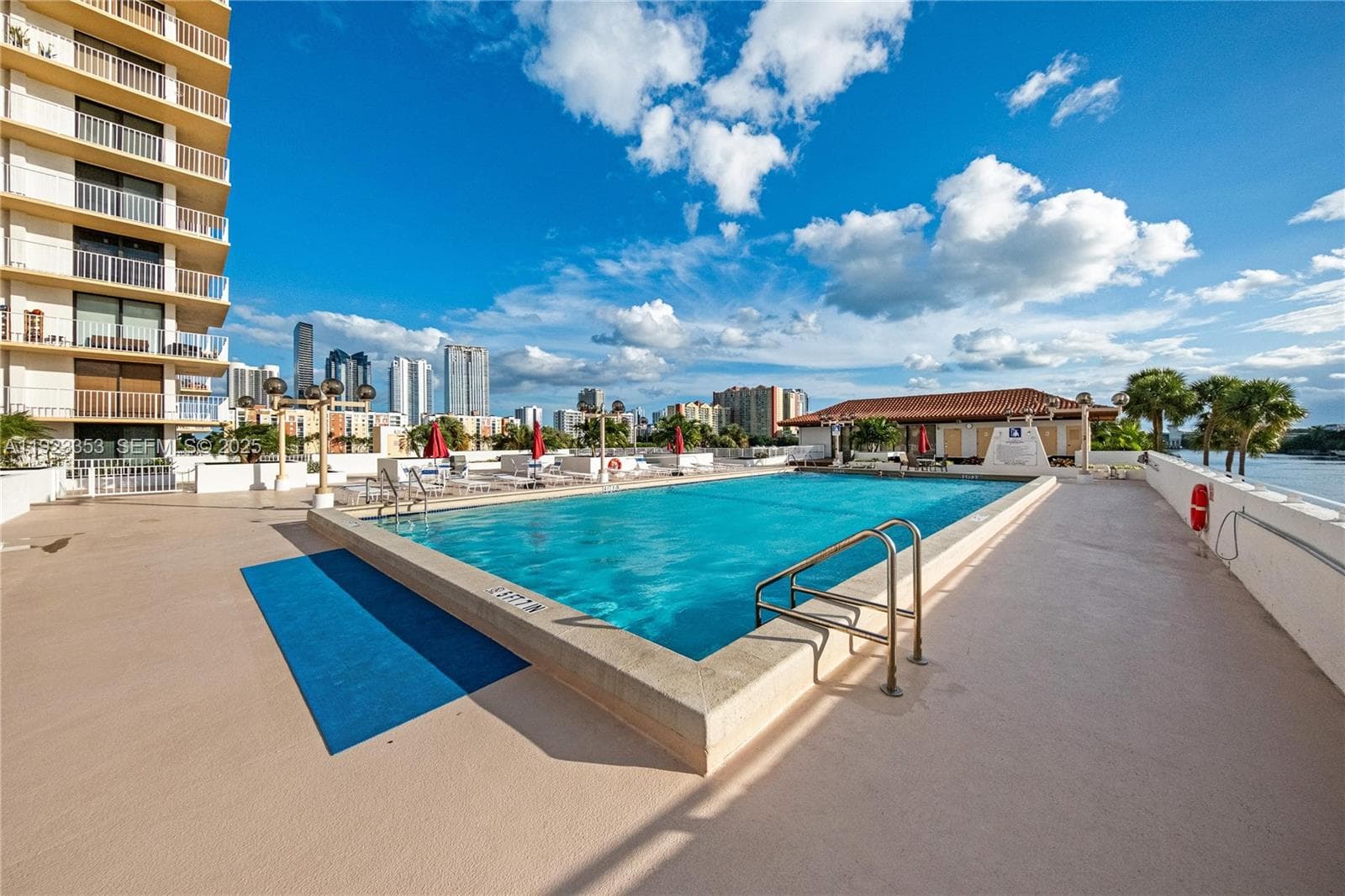 WINSTON TOWERS 700 CONDO · #307 in Sunny Isles Beach - Photo 21
