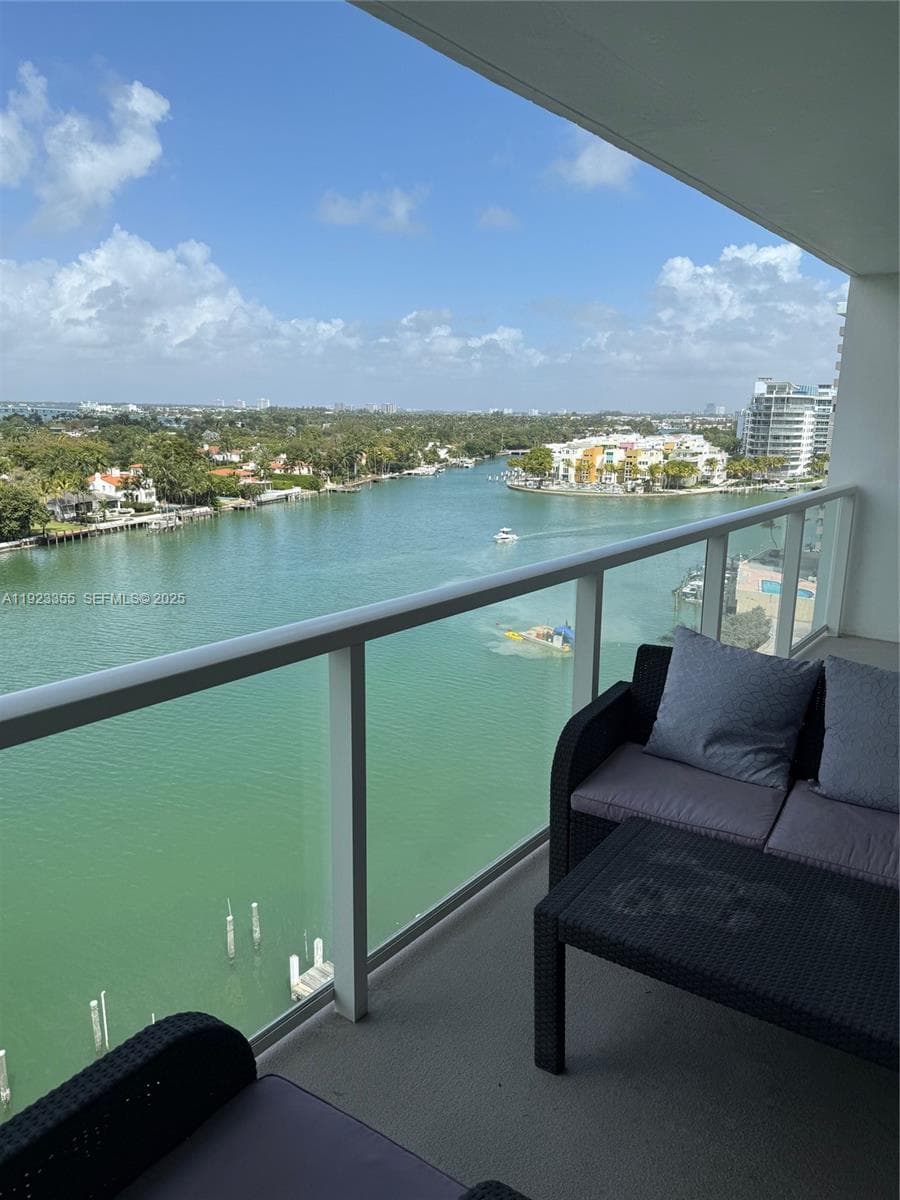 Royal Embassy · #11D in Miami Beach - Photo 46