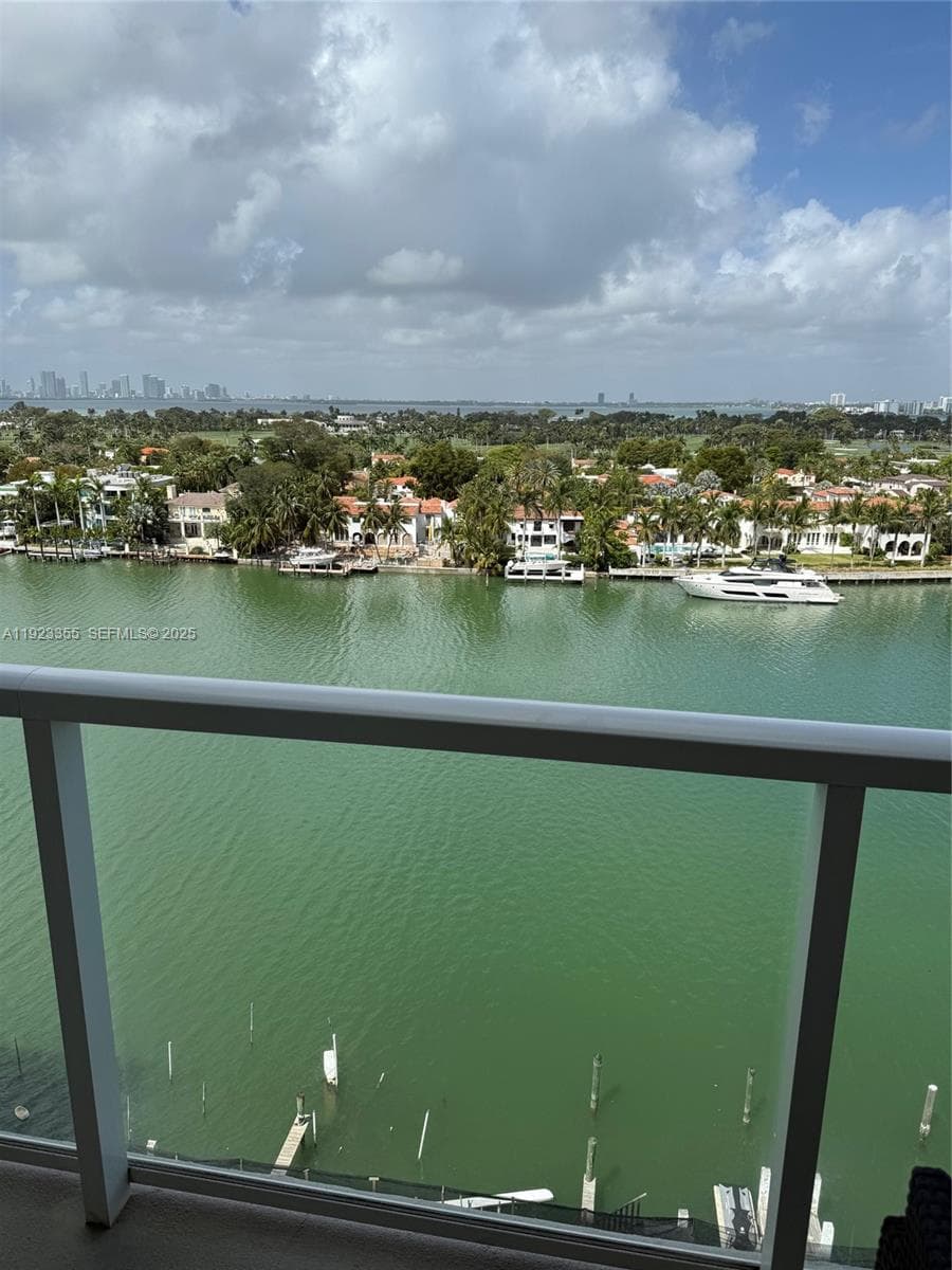 Royal Embassy · #11D in Miami Beach - Photo 9
