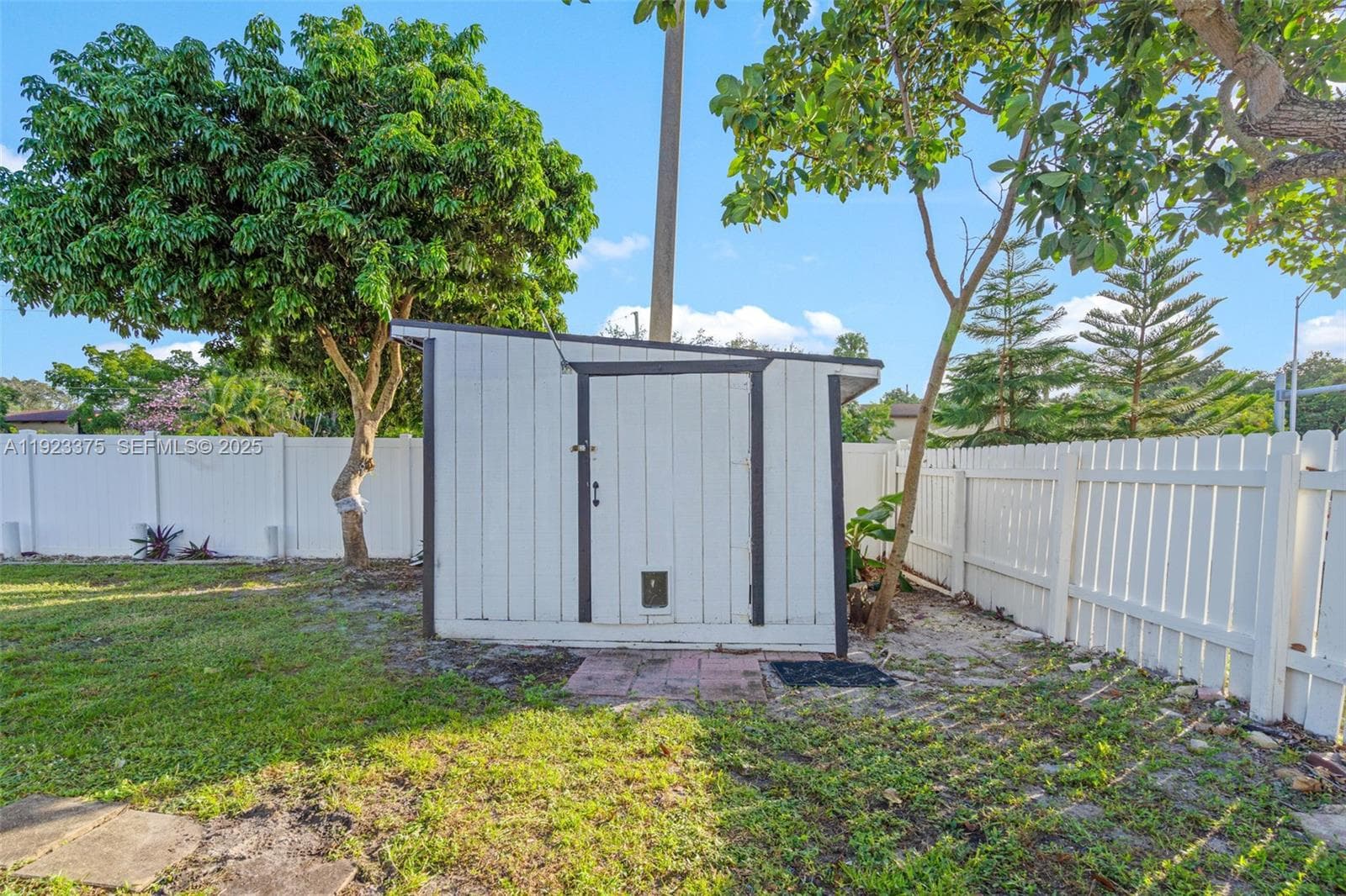 3392 NW 63rd St photo 53