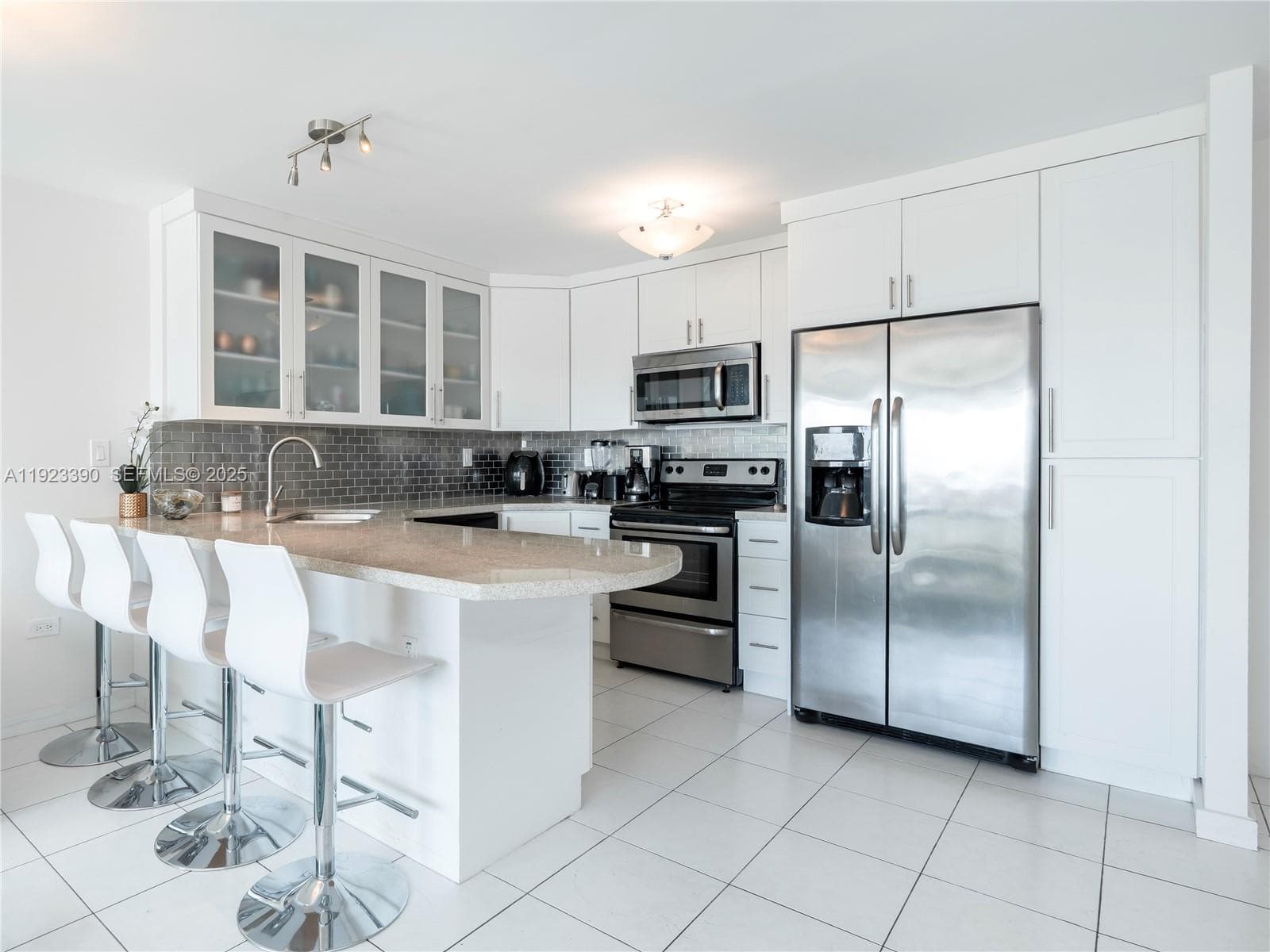 BURLEIGH HOUSE CONDO · #1233 in Miami Beach - Photo 6
