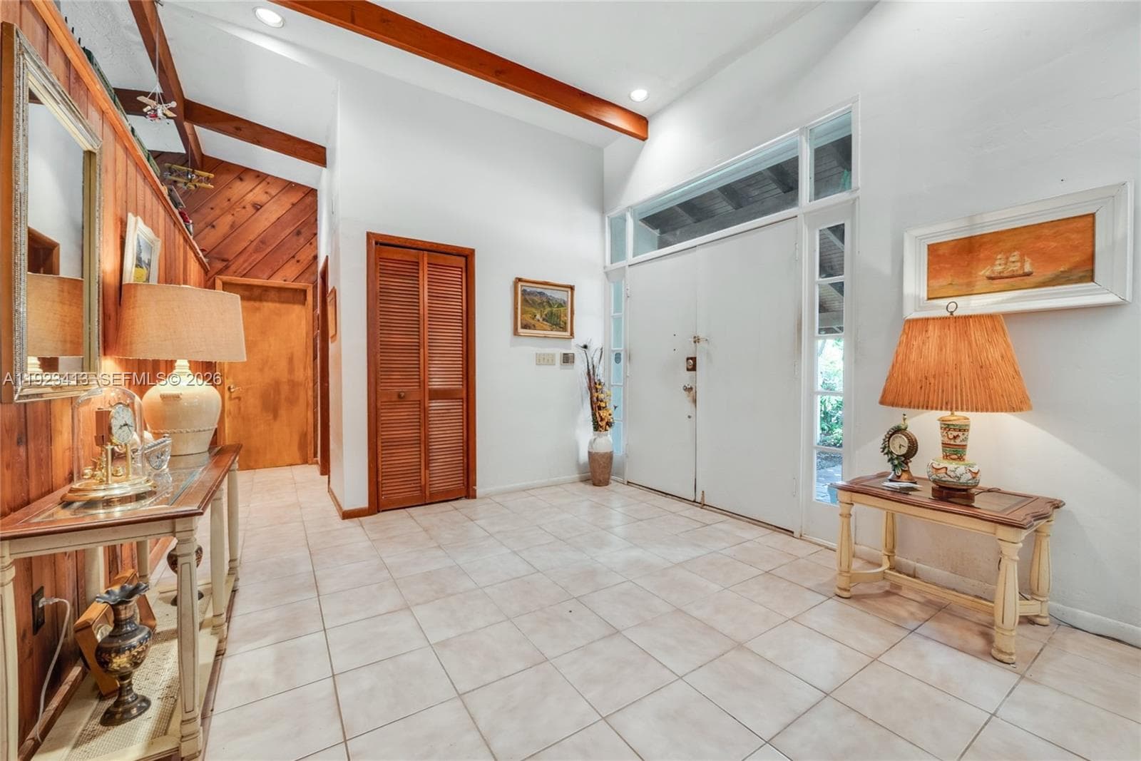 Entrance with large foyer