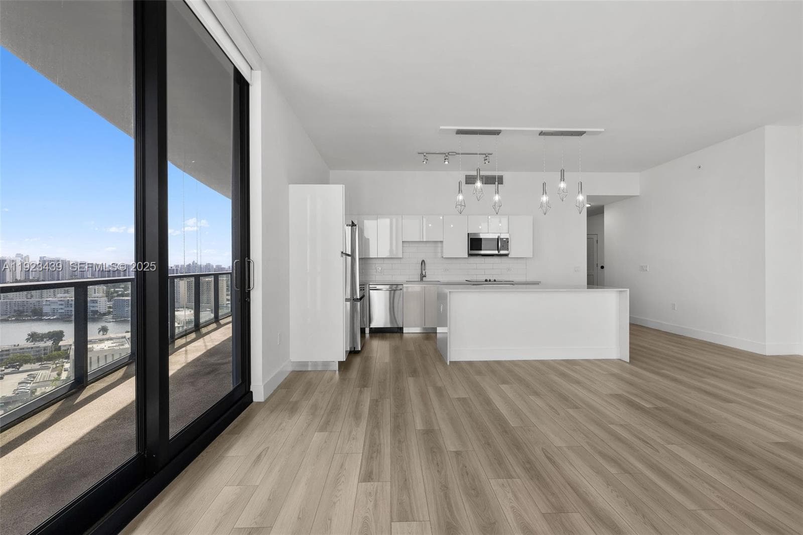 Mondrian Hallandale · #2402 in Hallandale Beach - Photo 13