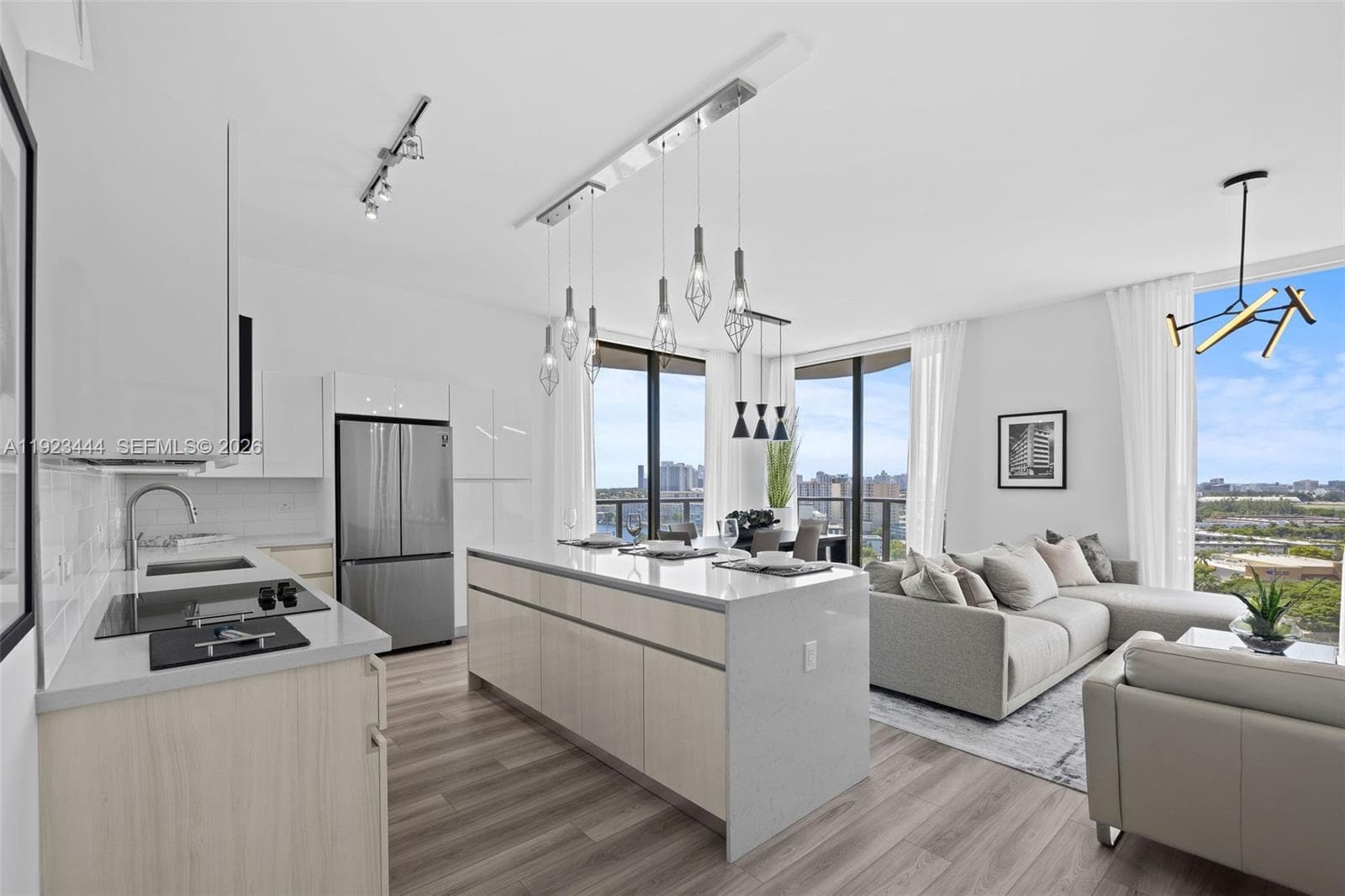 Mondrian Hallandale · #0710 in Hallandale Beach - Photo 2