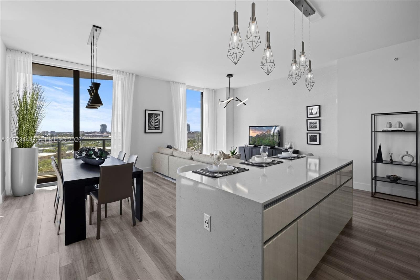 Mondrian Hallandale · #0710 in Hallandale Beach - Photo 4