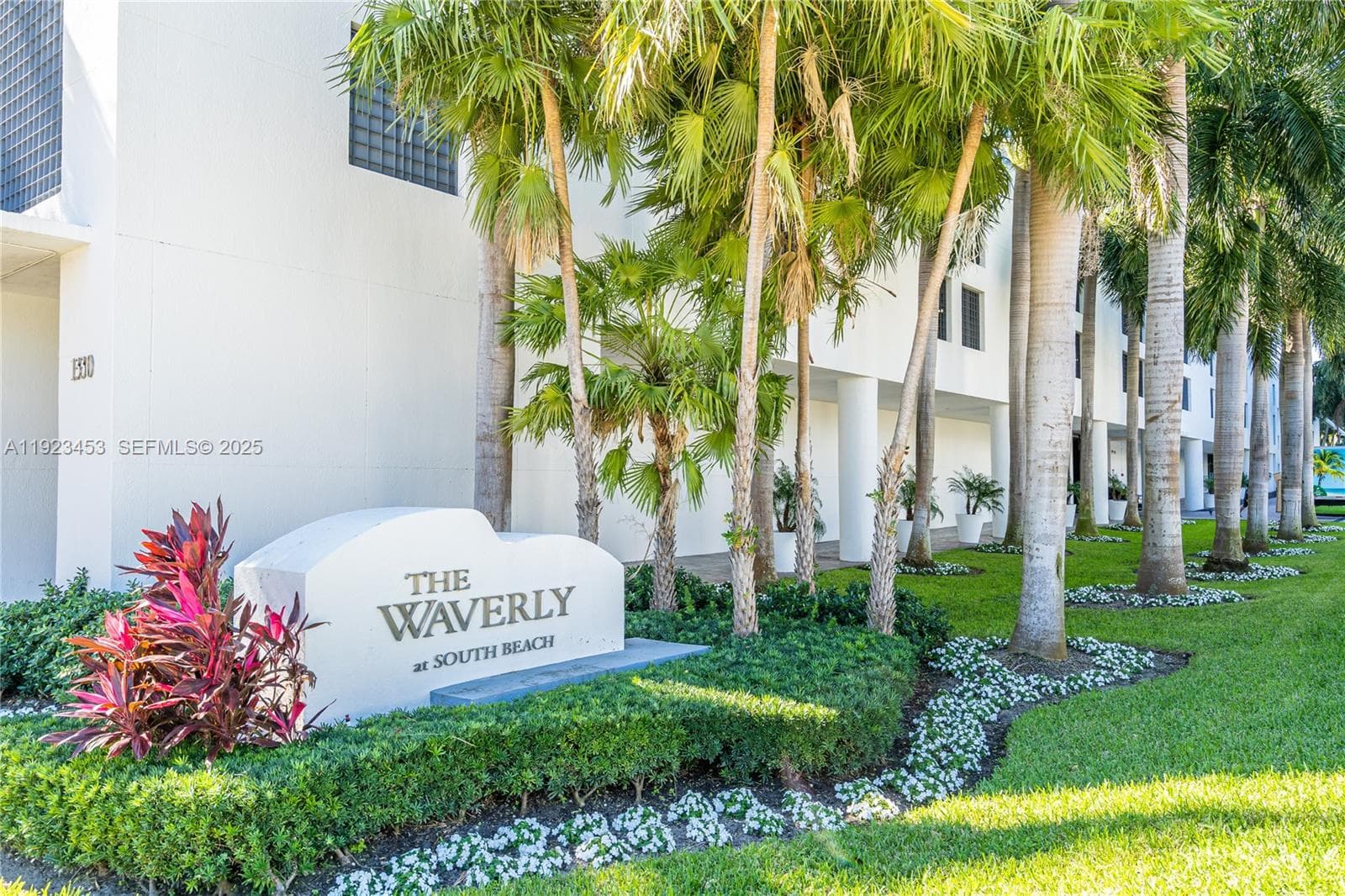 THE WAVERLY AT SOUTH BEAC · #1009 in Miami Beach - Photo 3