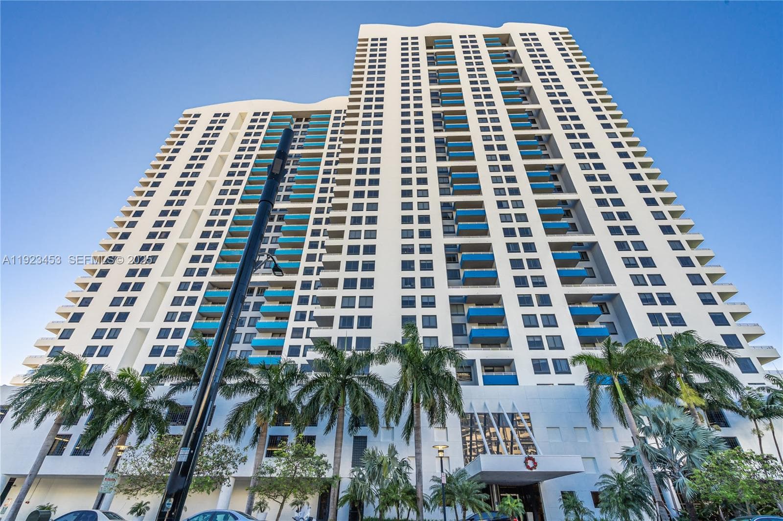 THE WAVERLY AT SOUTH BEAC · #1009 in Miami Beach - Photo 30