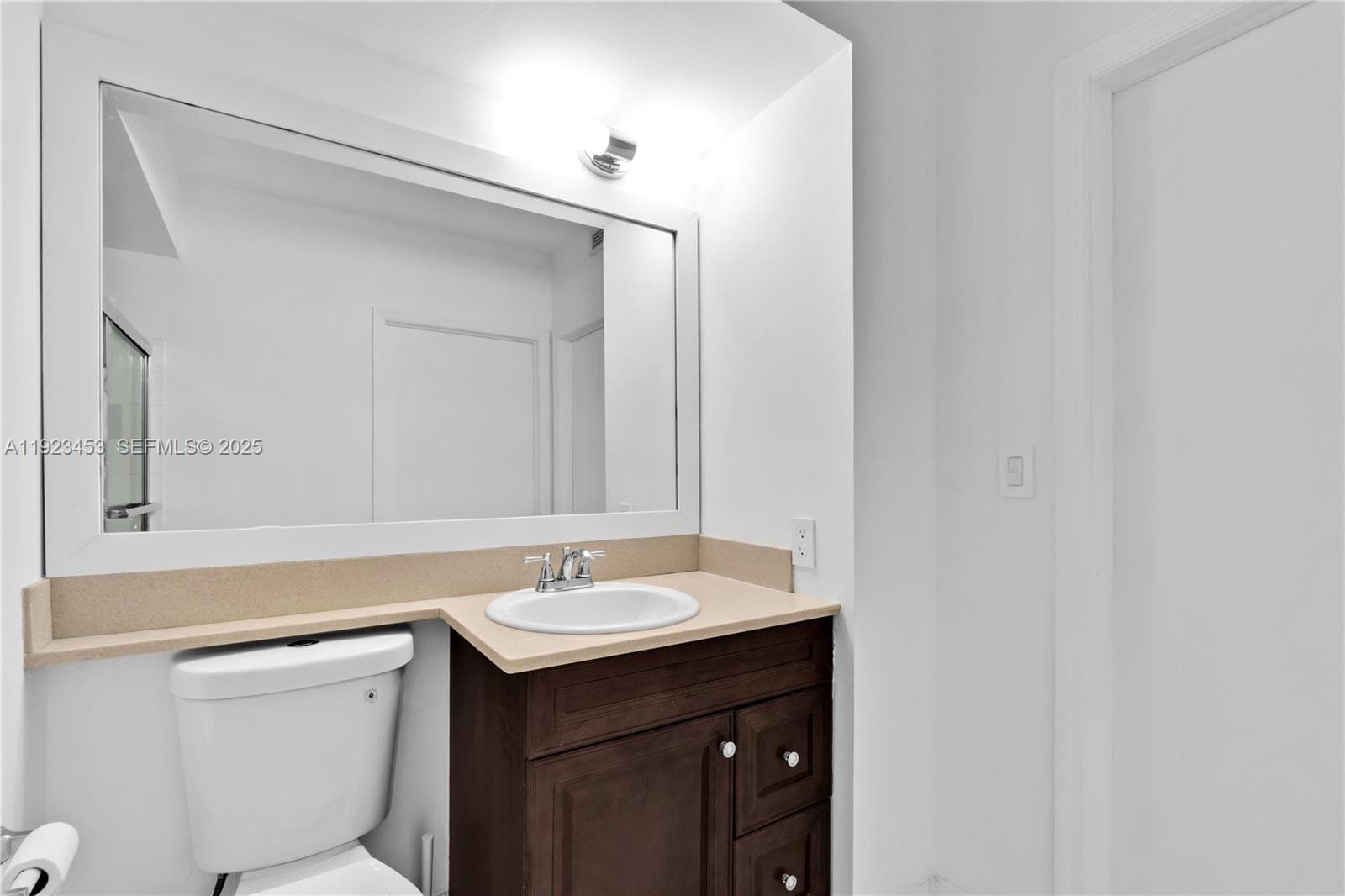 2nd Bathroom/Guest