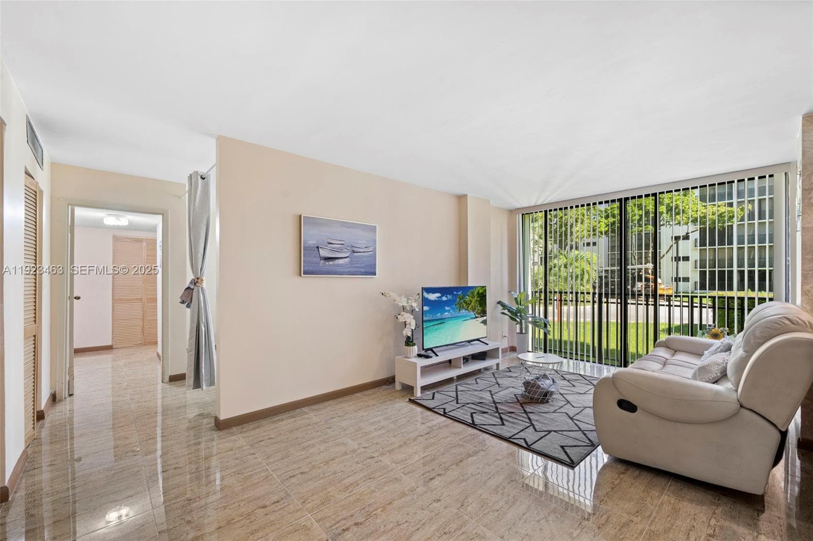 PLAZA OF AMERICAS CONDO · #107 in Sunny Isles Beach - Photo 13