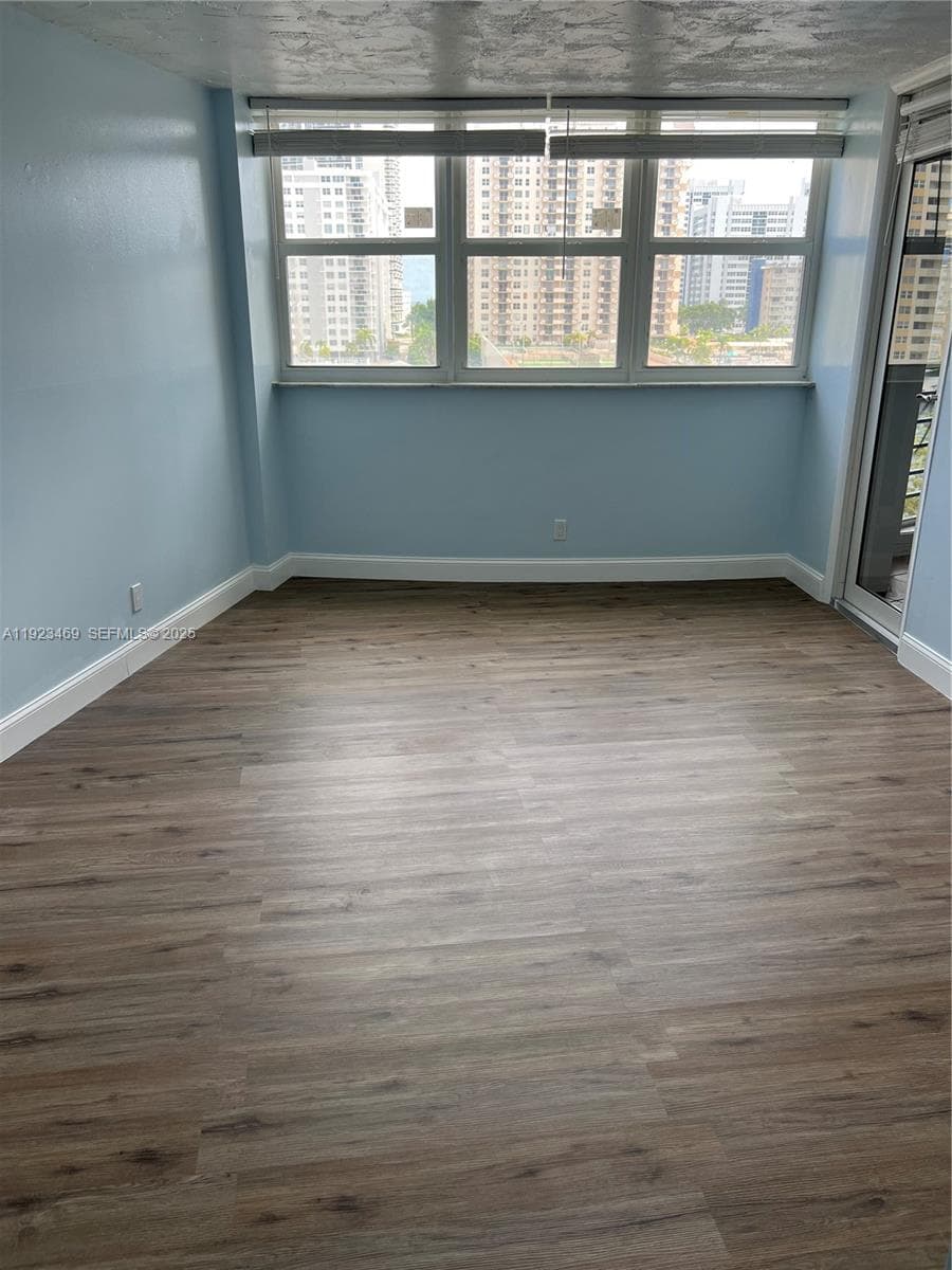 Lake Point Tower · #605 in Hallandale Beach - Photo 36