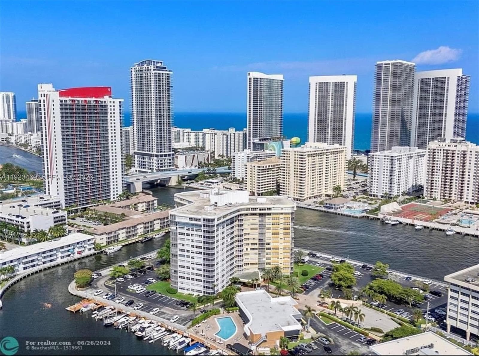Lake Point Tower · #605 in Hallandale Beach - Photo 28