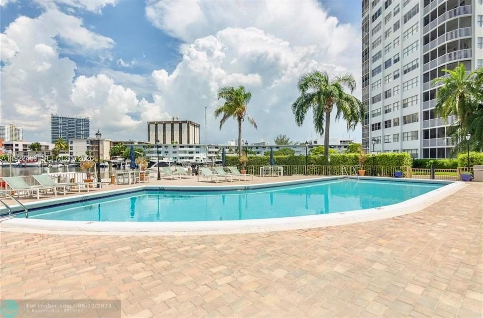 Lake Point Tower · #605 in Hallandale Beach - Photo 18