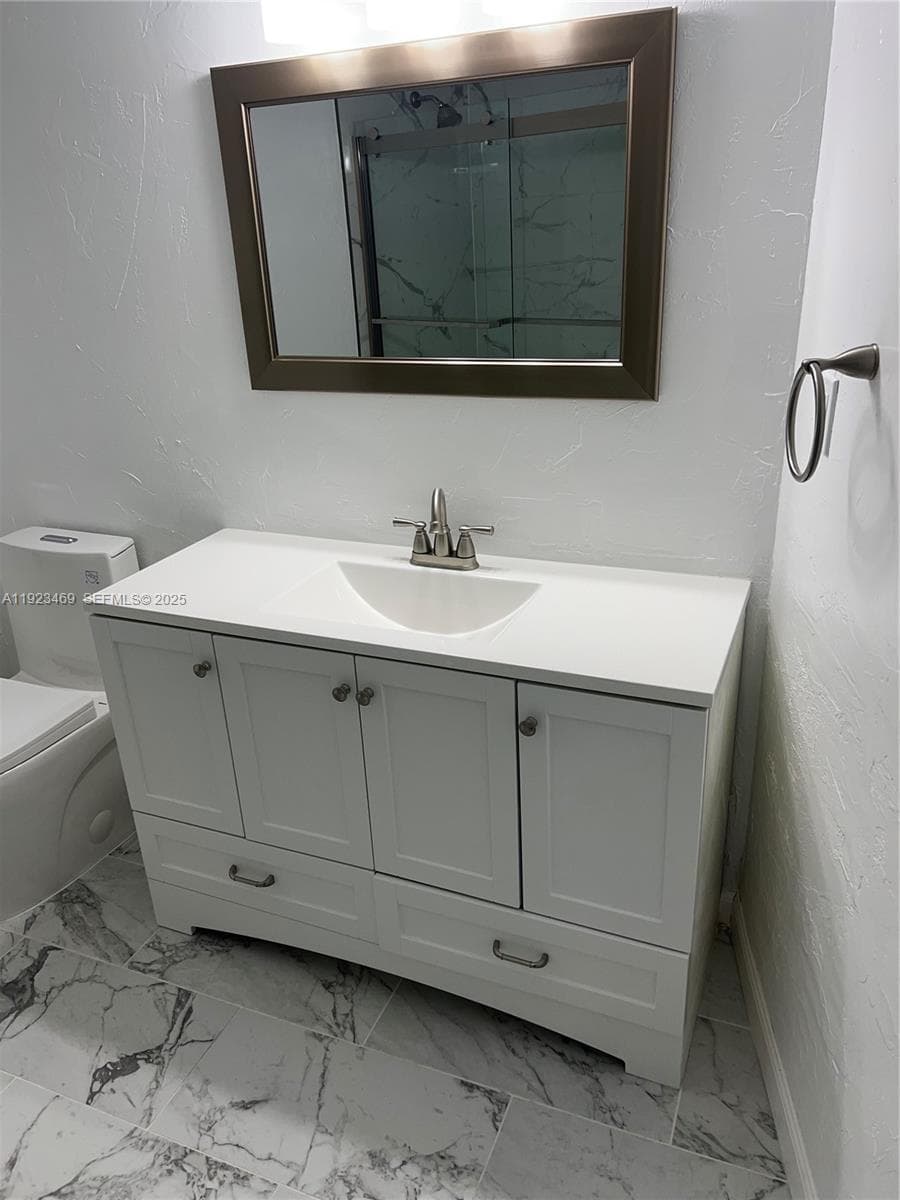 Lake Point Tower · #605 in Hallandale Beach - Photo 37
