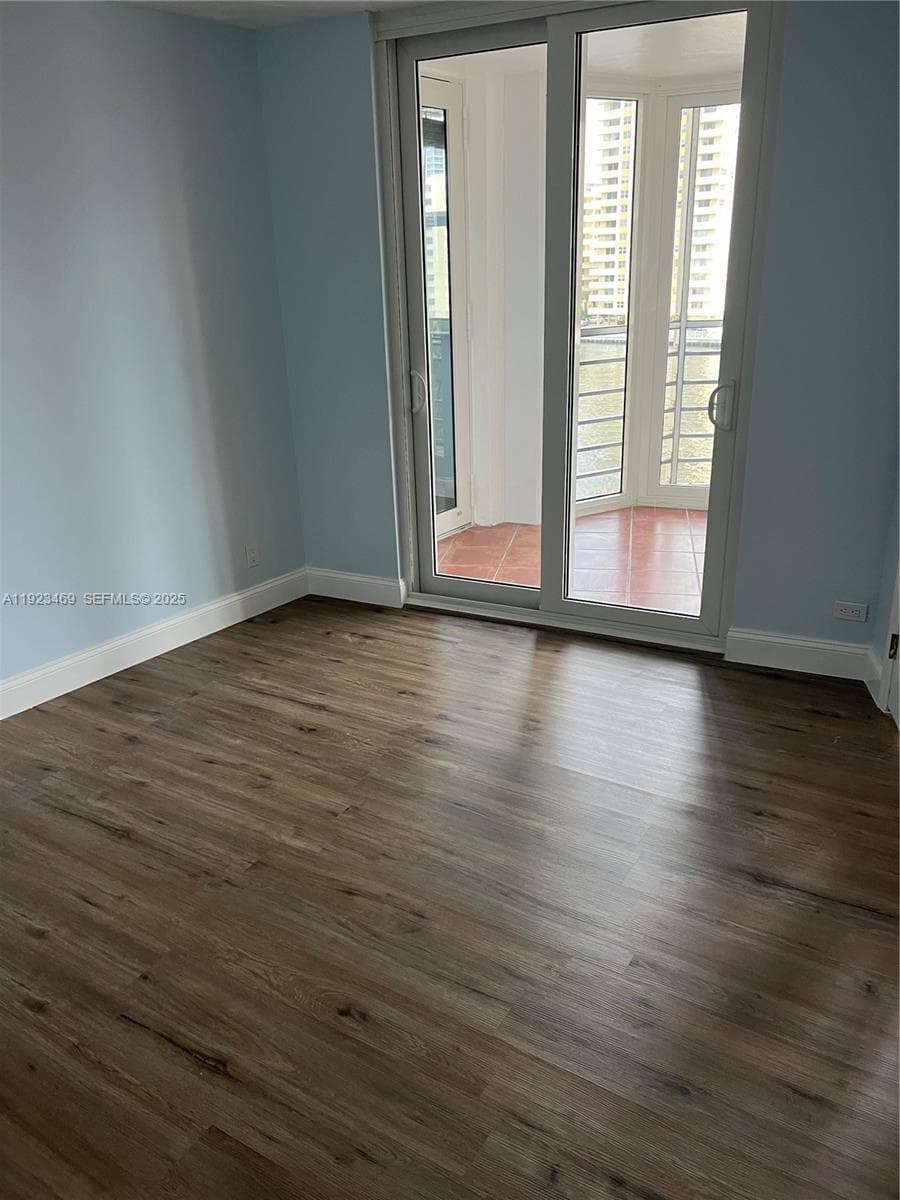 Lake Point Tower · #605 in Hallandale Beach - Photo 39