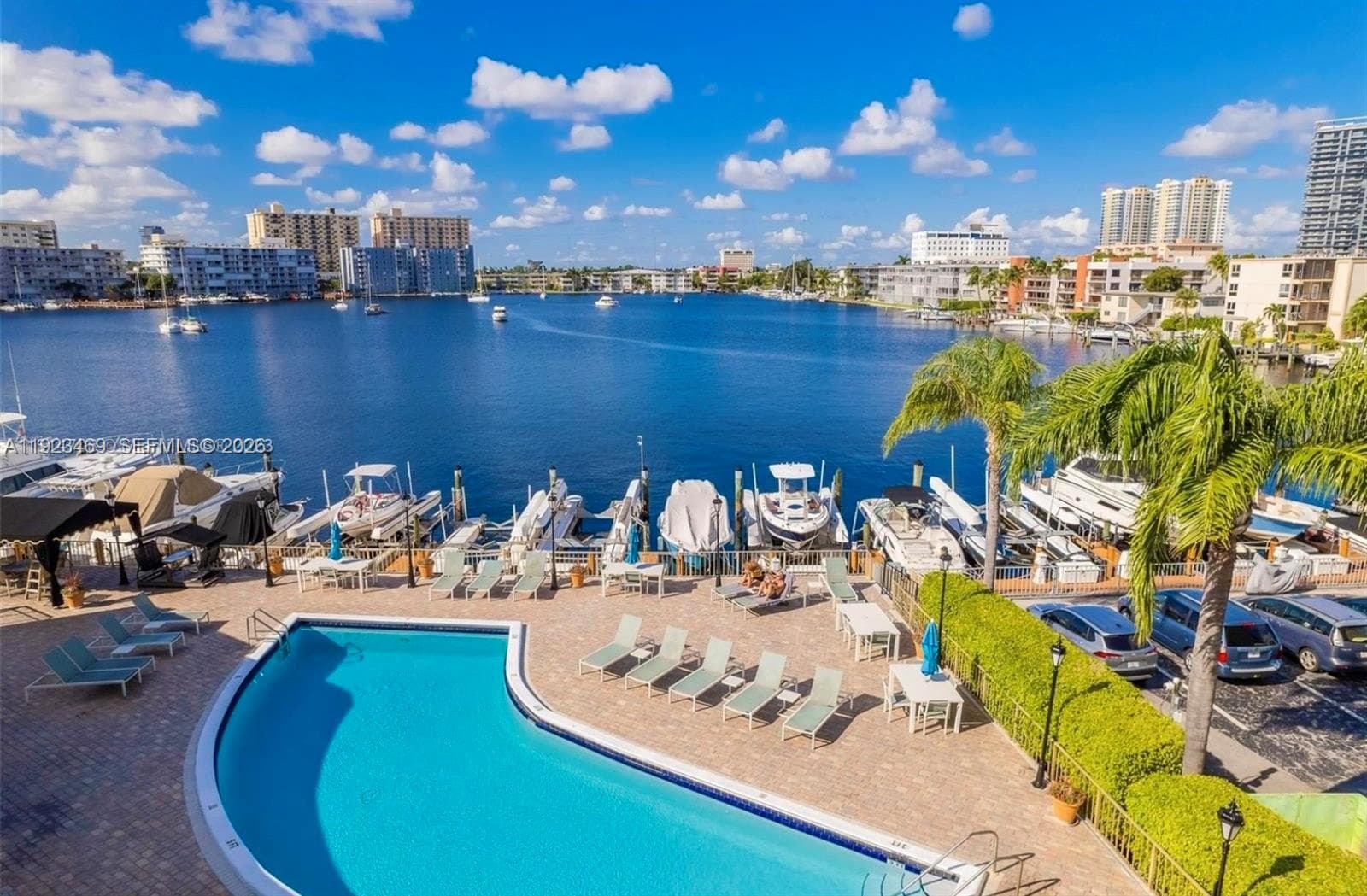 Lake Point Tower · #605 in Hallandale Beach - Photo 21