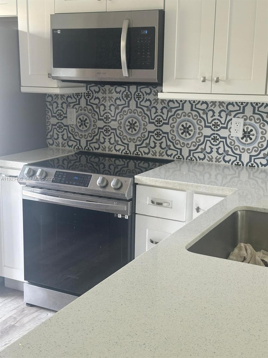 IRVINGTON GARDENS CONDO · #305 in Hallandale Beach - Photo 2