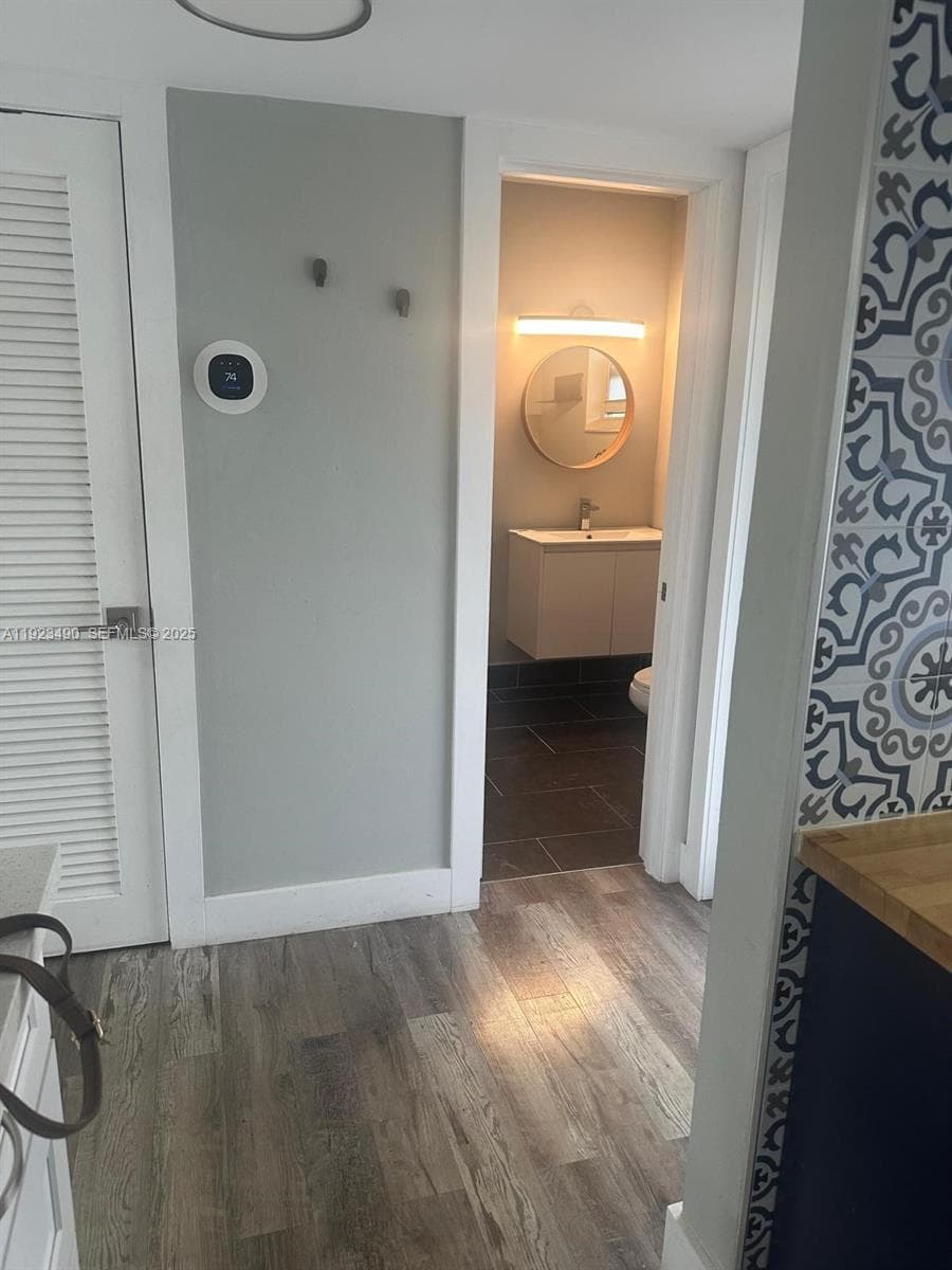 IRVINGTON GARDENS CONDO · #305 in Hallandale Beach - Photo 6