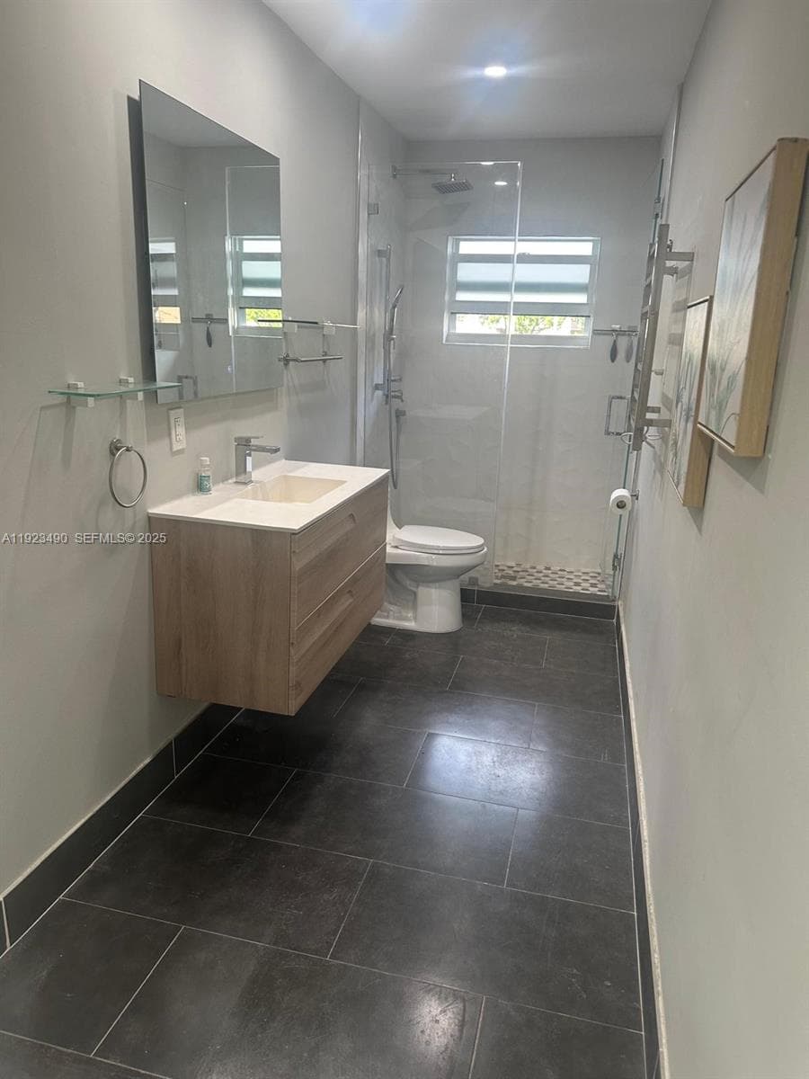 IRVINGTON GARDENS CONDO · #305 in Hallandale Beach - Photo 10