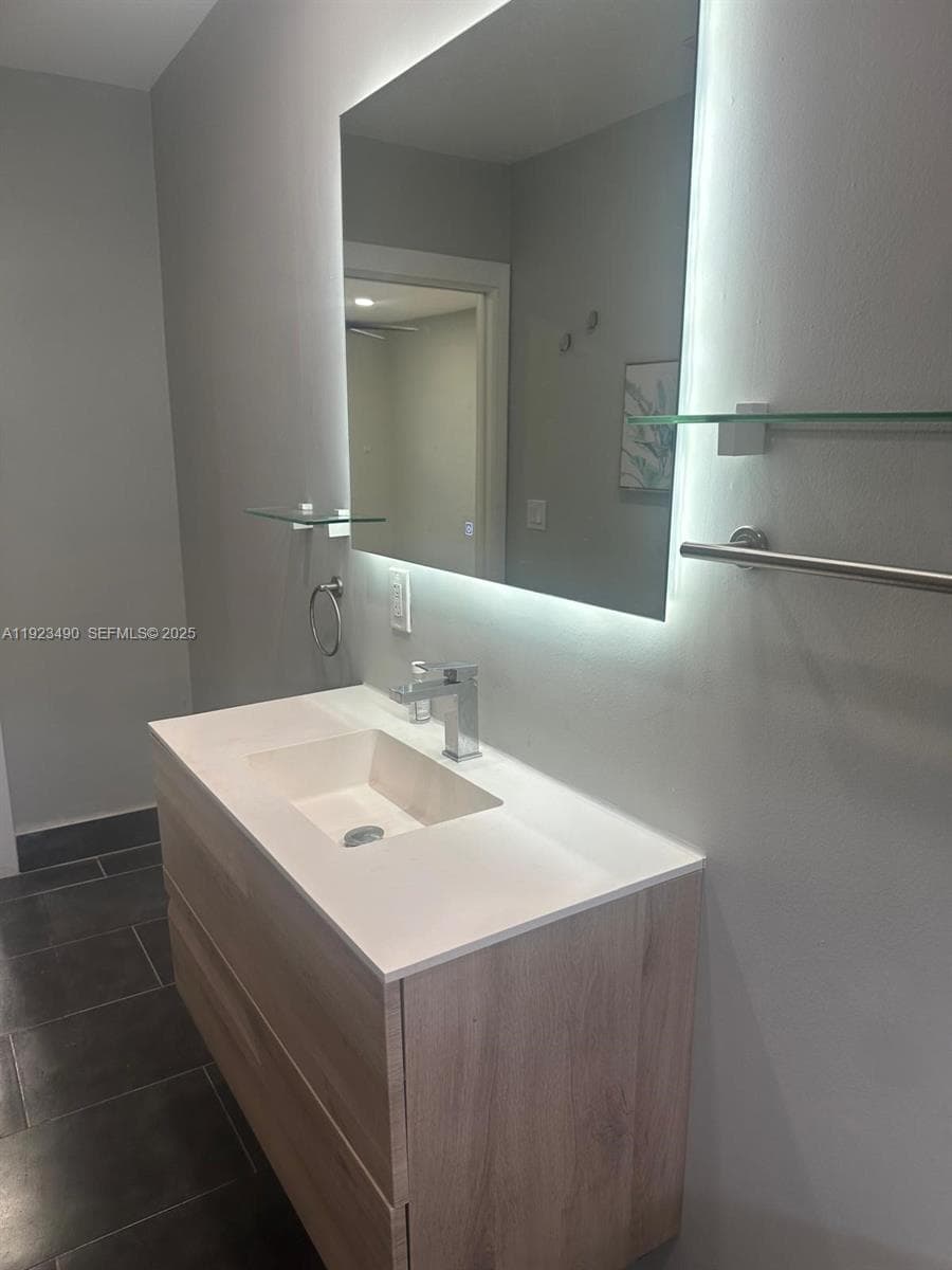 IRVINGTON GARDENS CONDO · #305 in Hallandale Beach - Photo 11
