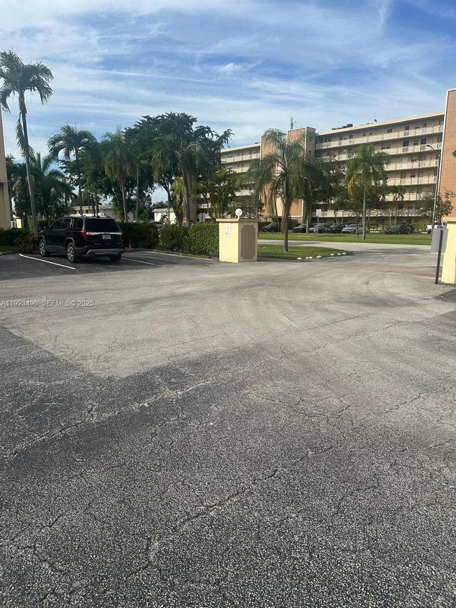 IRVINGTON GARDENS CONDO · #305 in Hallandale Beach - Photo 39
