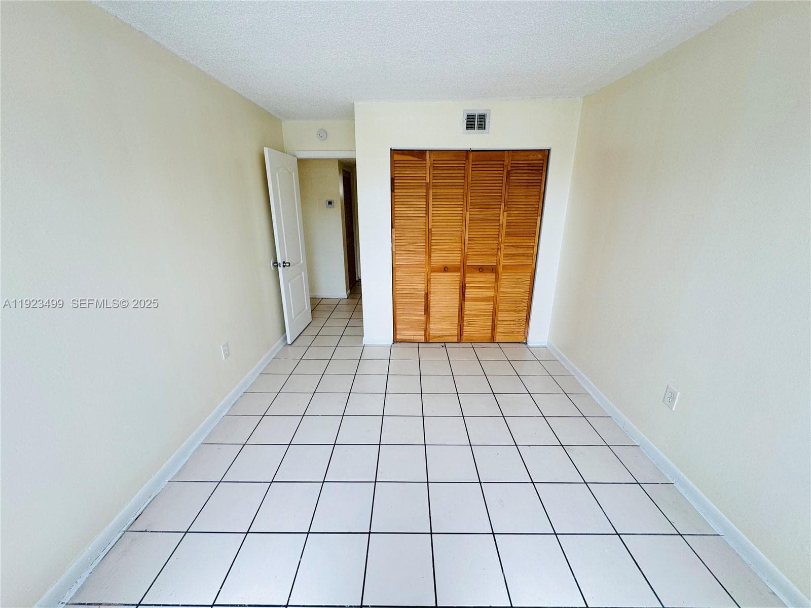 SUNSET HILLS I CONDO · #205 in Lauderdale Lakes - Photo 5