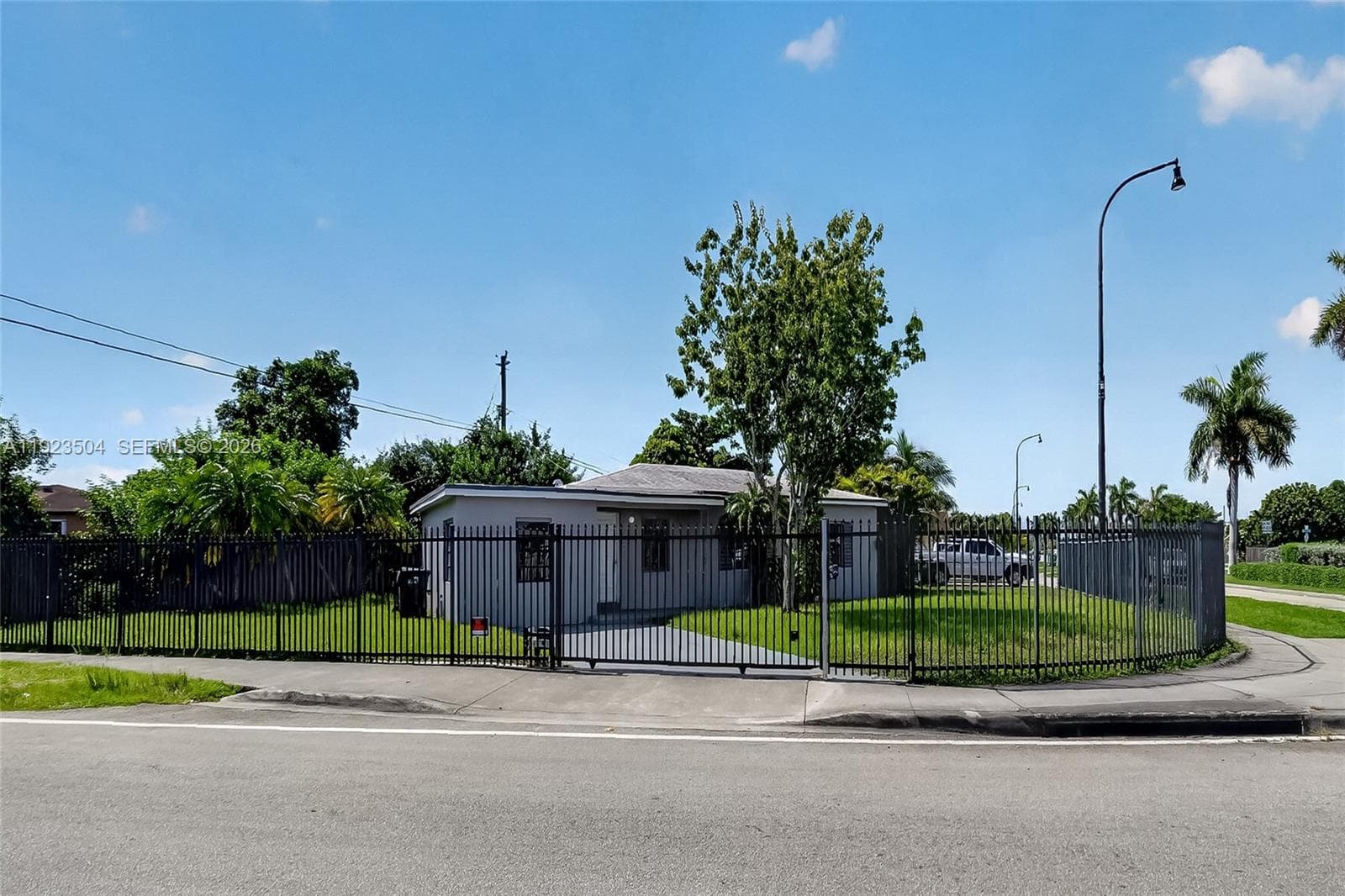 14801 Lincoln Blvd photo 2