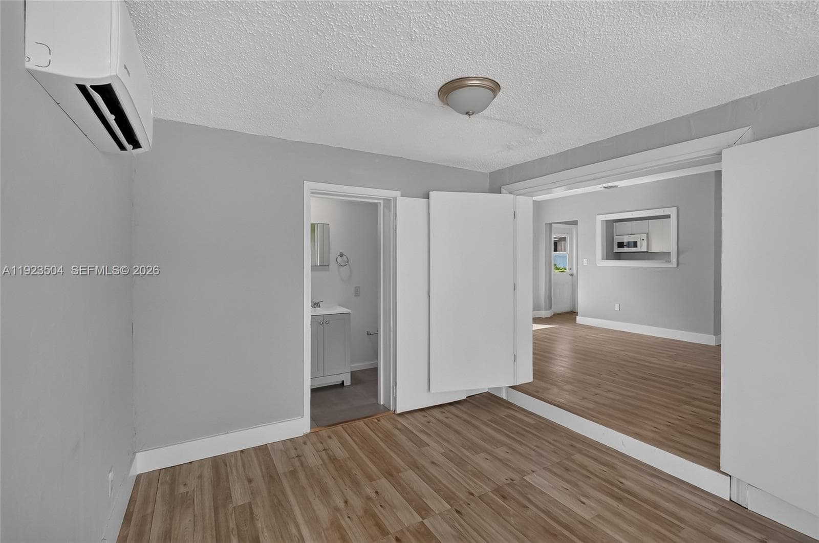 14801 Lincoln Blvd photo 13