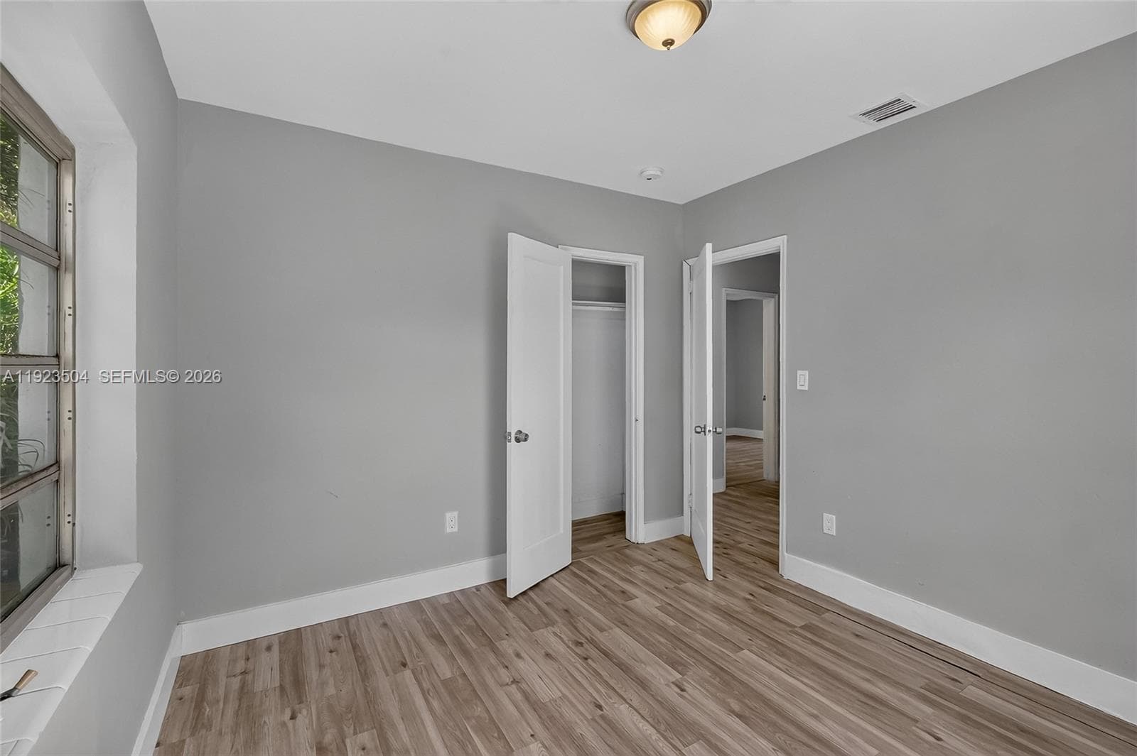 14801 Lincoln Blvd photo 26