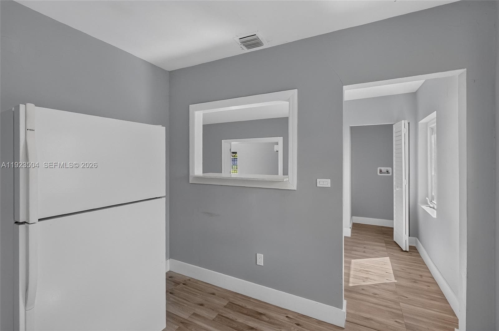 14801 Lincoln Blvd photo 20