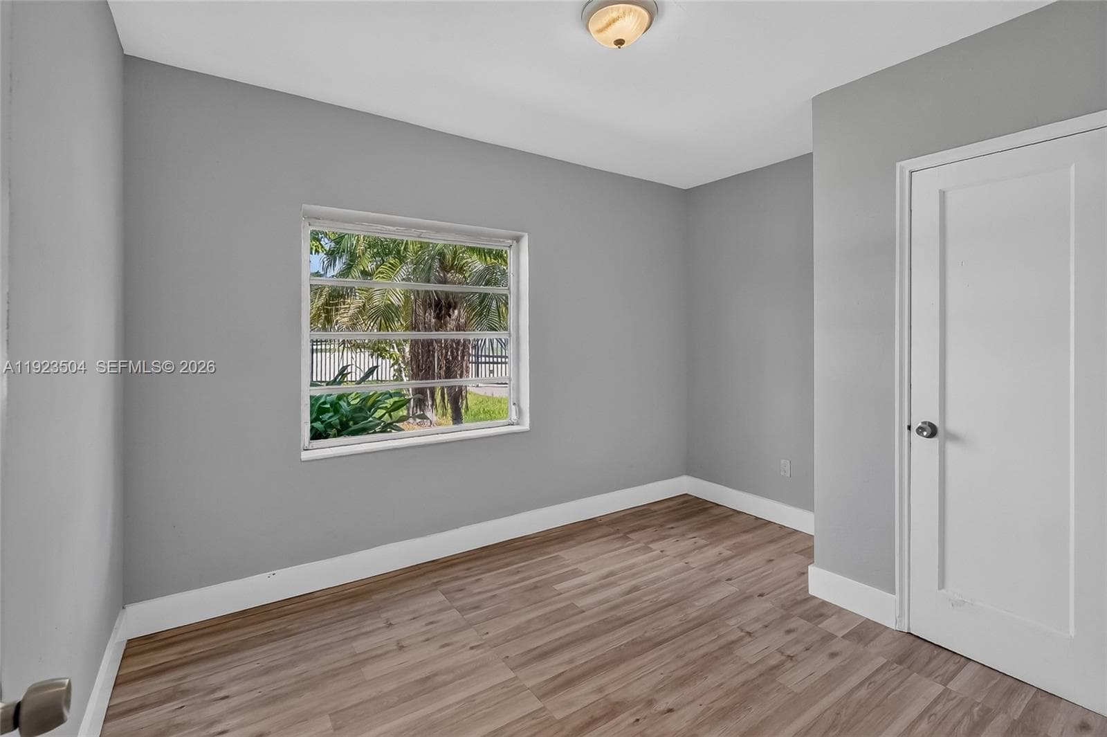 14801 Lincoln Blvd photo 30