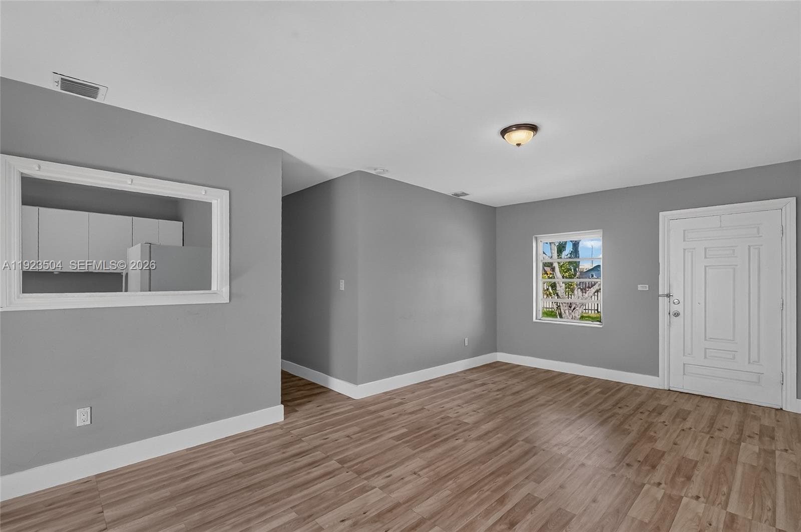 14801 Lincoln Blvd photo 10