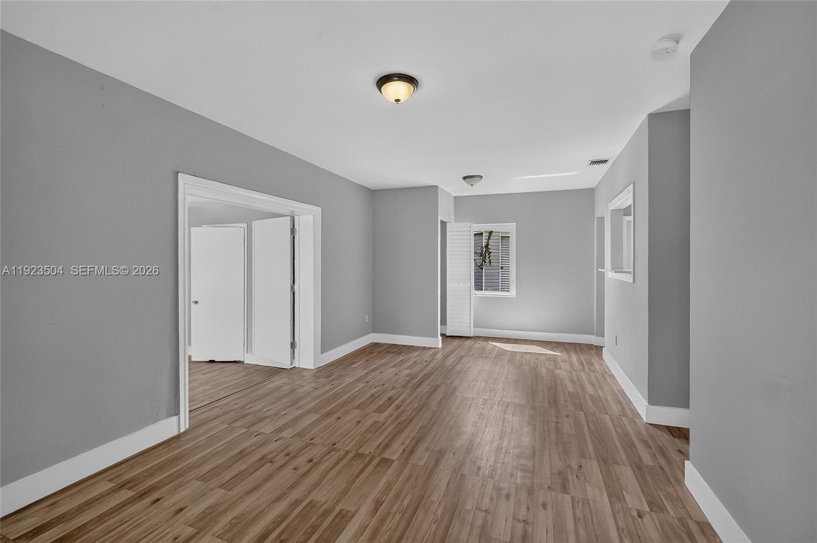 14801 Lincoln Blvd photo 11