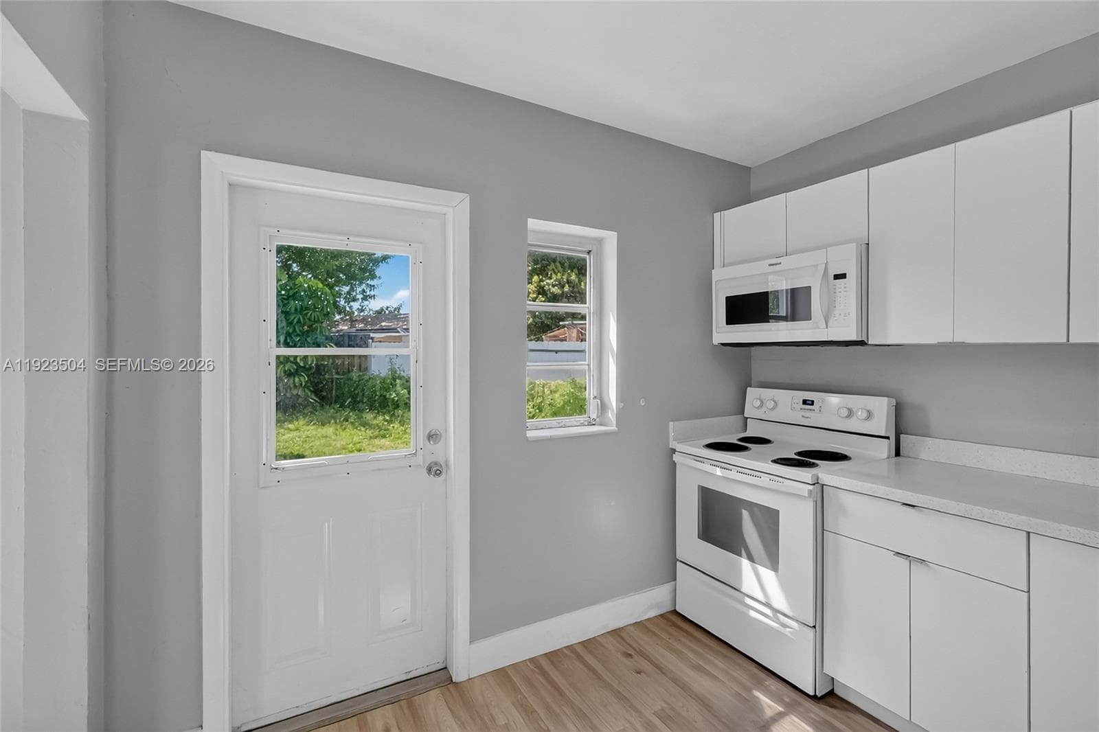 14801 Lincoln Blvd photo 21