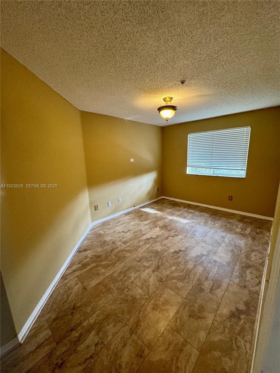 PINEHURST CLUB CONDO · #5-307 in Hollywood - Photo 7