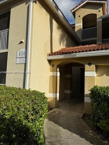 PINEHURST CLUB CONDO · #5-307 in Hollywood - Photo 21