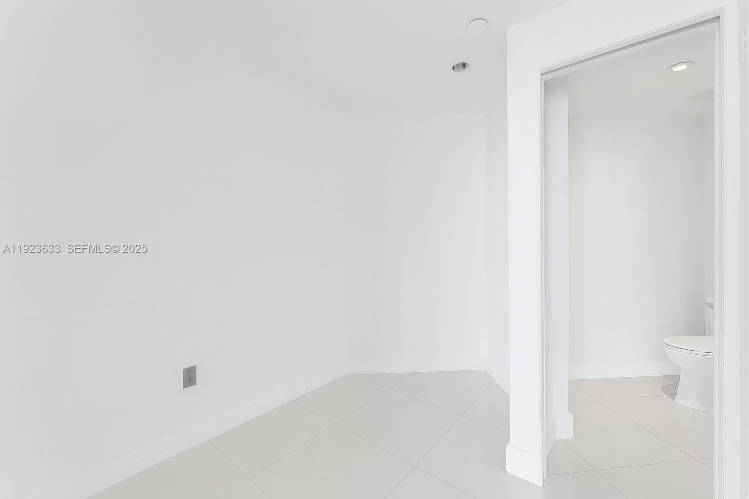 MARINA TOWER · #7D in Aventura - Photo 20