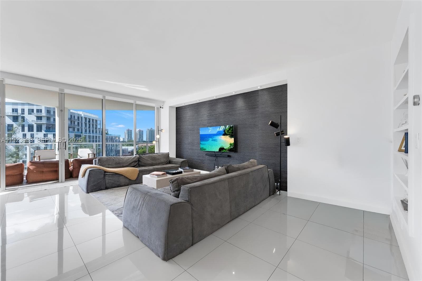 MARINA TOWER · #7D in Aventura - Photo 14