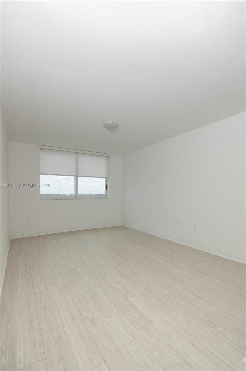 DUO CONDO WEST · #1508W in Hallandale Beach - Photo 5