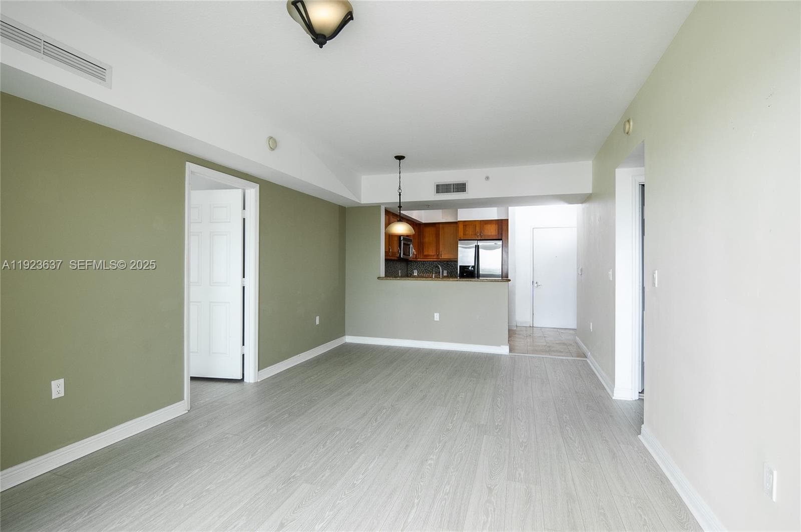 DUO CONDO WEST · #1508W in Hallandale Beach - Photo 4