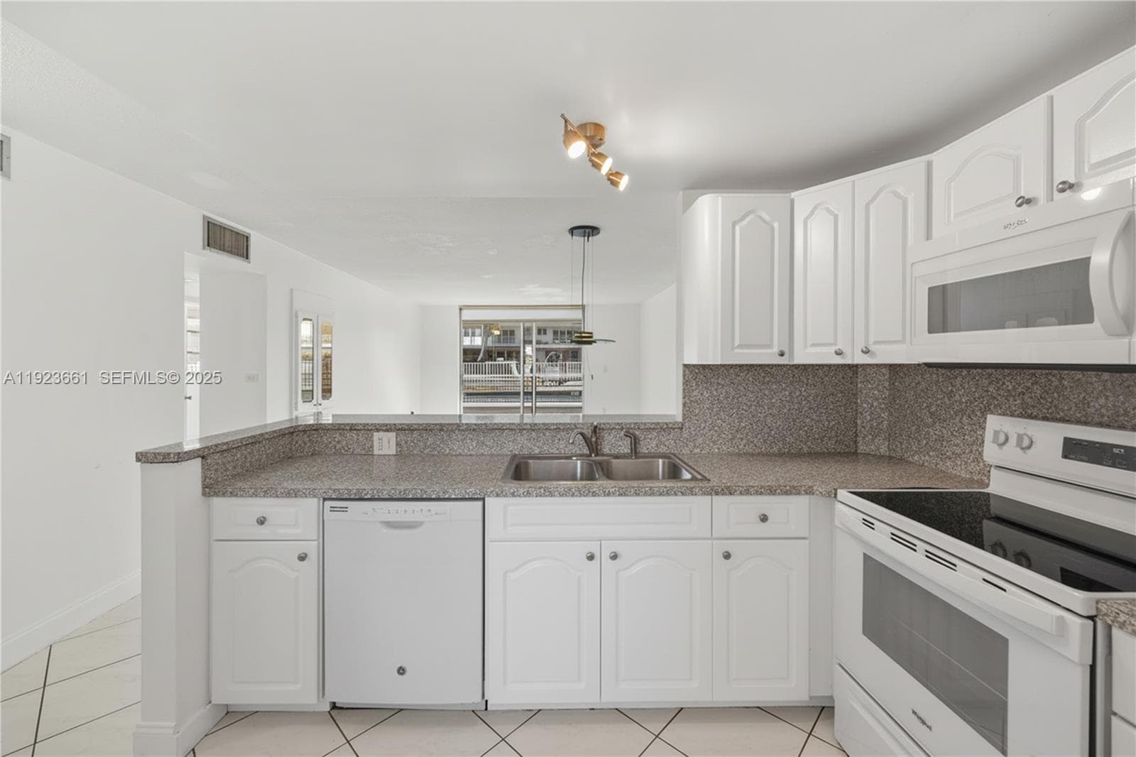 Eden Isles · #112 in North Miami Beach - Photo 11