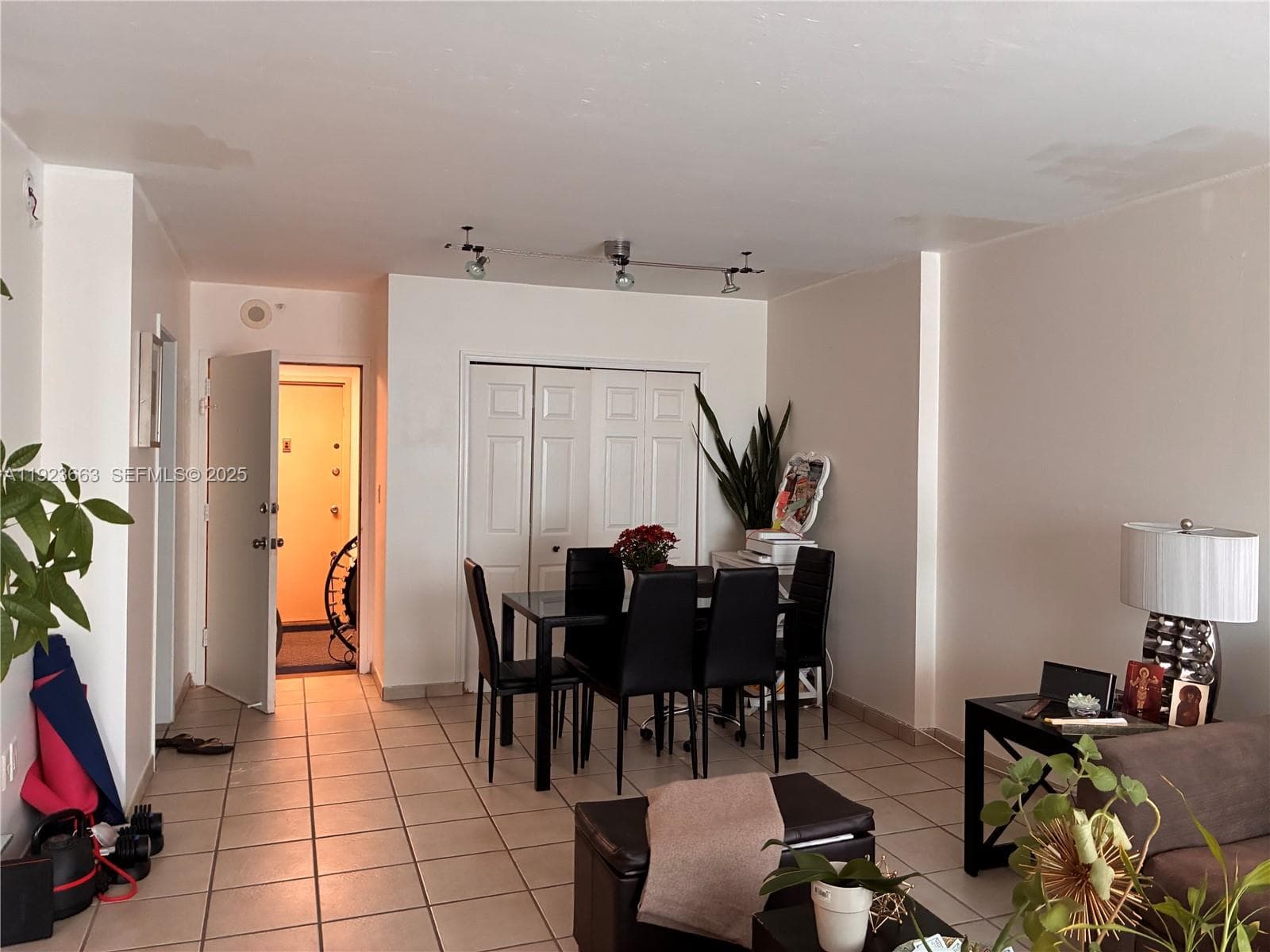 COASTAL TOWERS CONDO · #1522 in Sunny Isles Beach - Photo 8