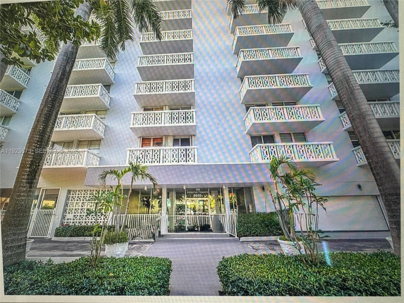 ADMIRAL TOWERS CONDO · #608 in Miami Beach - Photo 1